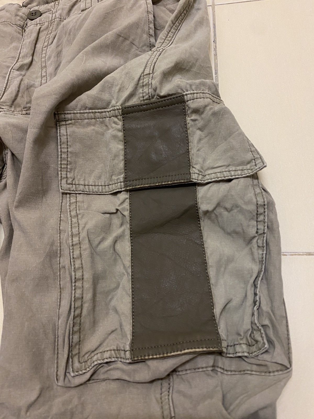 Japanese Brand And A Cargo Pants With Leather Detailing Size US 31 - 4 Thumbnail