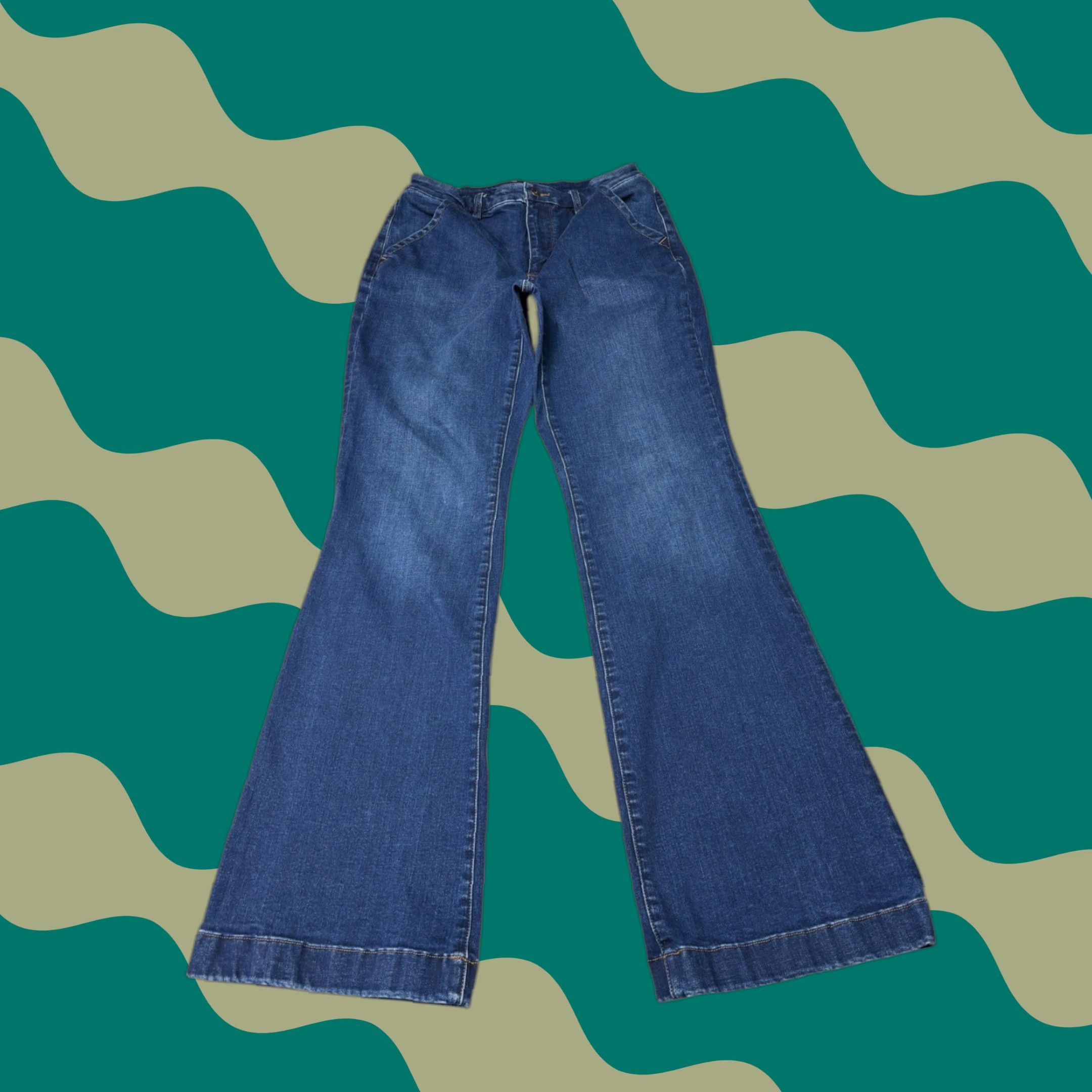 Duluth Trading Company Duluth Trading Co Womens Jeans Flared 5-Pocket Dark Wash Denim Cotton Blend Zip Button Stretch Inseam 33in W28 L32 Size 28" / US 6 / IT 42 - 1 Thumbnail