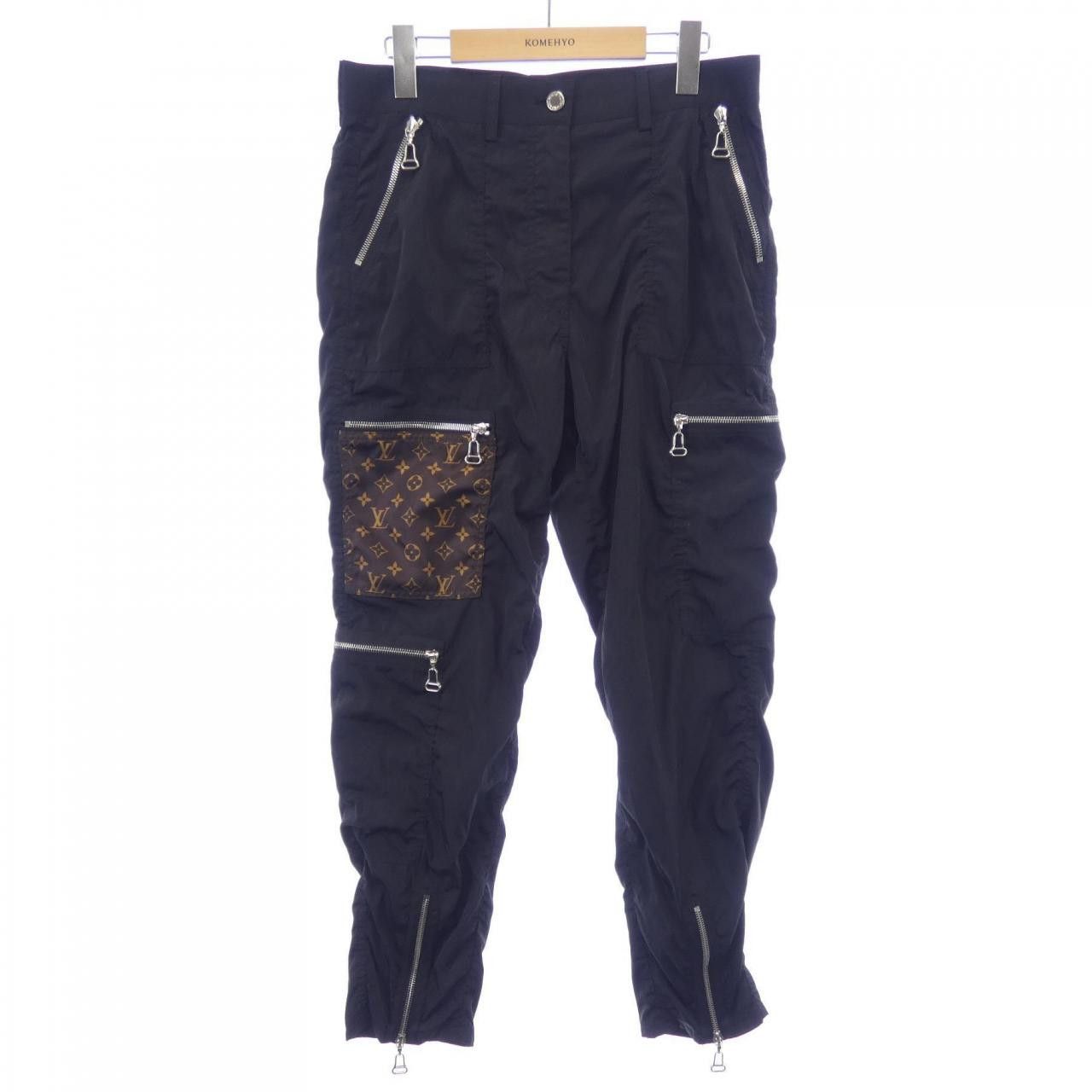 Louis Vuitton Louis Vuitton Louis Vuitton Monogram Sporty Pants Textile Pants FJPX88ZEX DUTY FREE for USA Size ONE SIZE - 1 Thumbnail