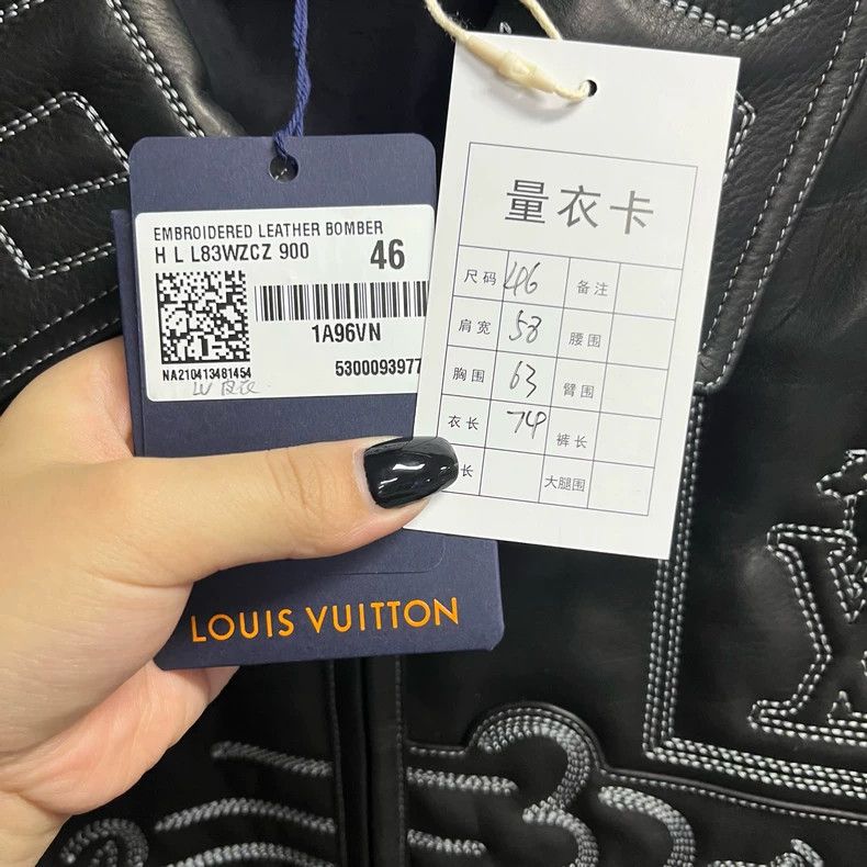 Louis Vuitton LOUIS VUITTON Black embroidered leather aviator jacket 2504 Size US S / EU 44-46 / 1 - 5 Thumbnail