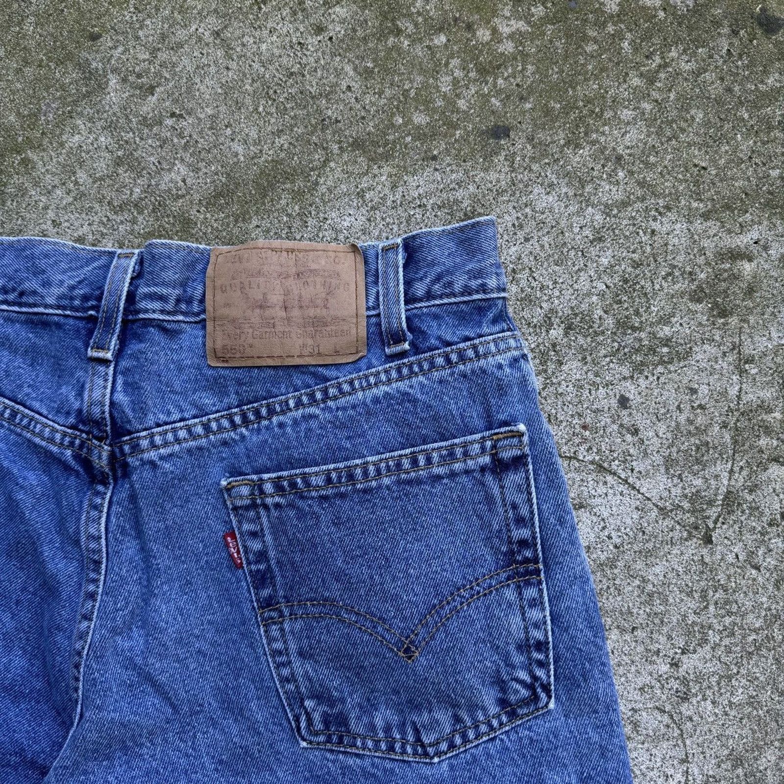 Levi's Vintage Levi's 560 Baggy Relaxed Fit Denim Jean Shorts Size US 31 - 7 Thumbnail