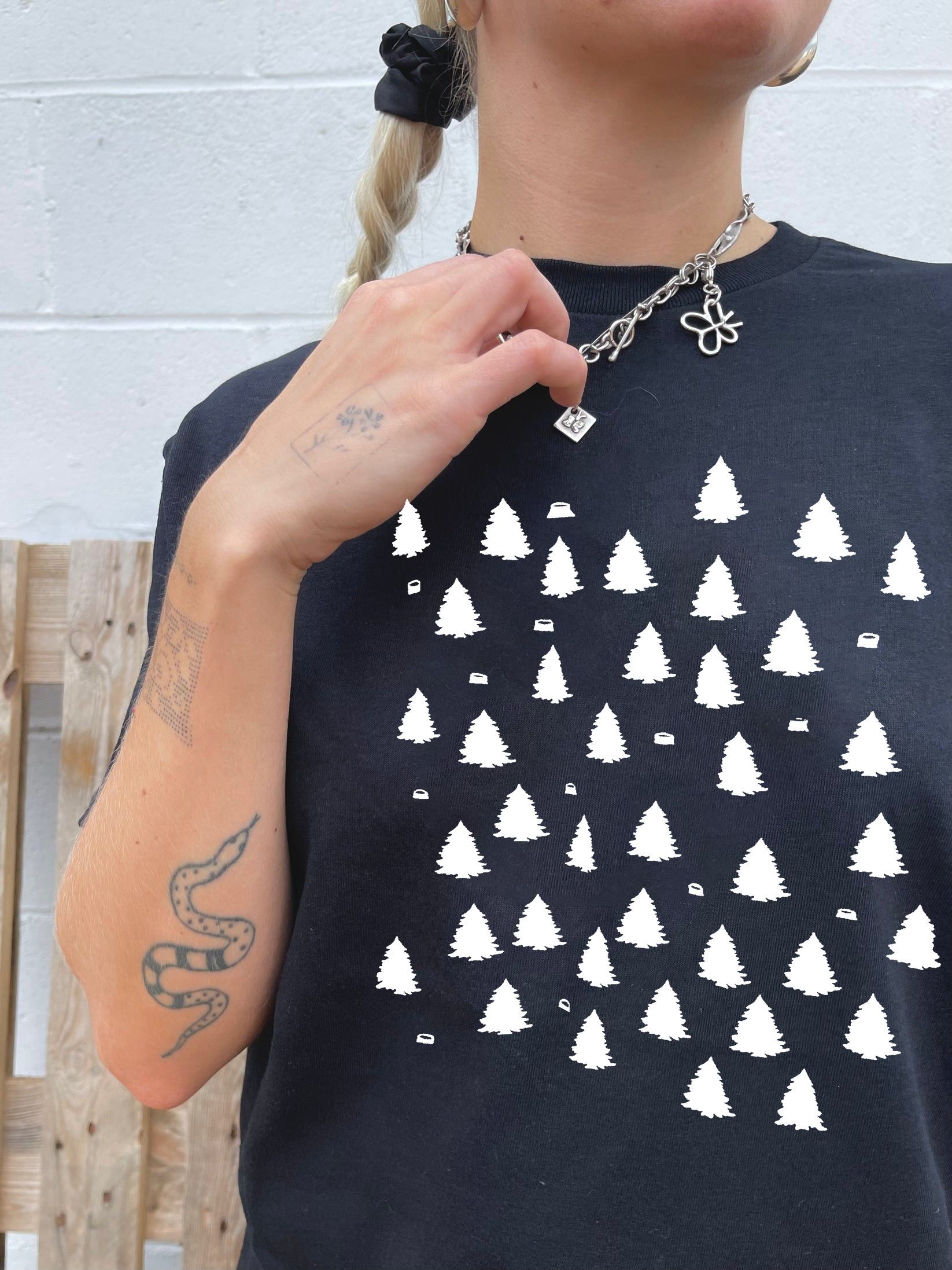The Unbranded Brand Forest T-Shirt, Camping Shirt, Soft Style Tee Size M / US 6-8 / IT 42-44 - 2 Thumbnail