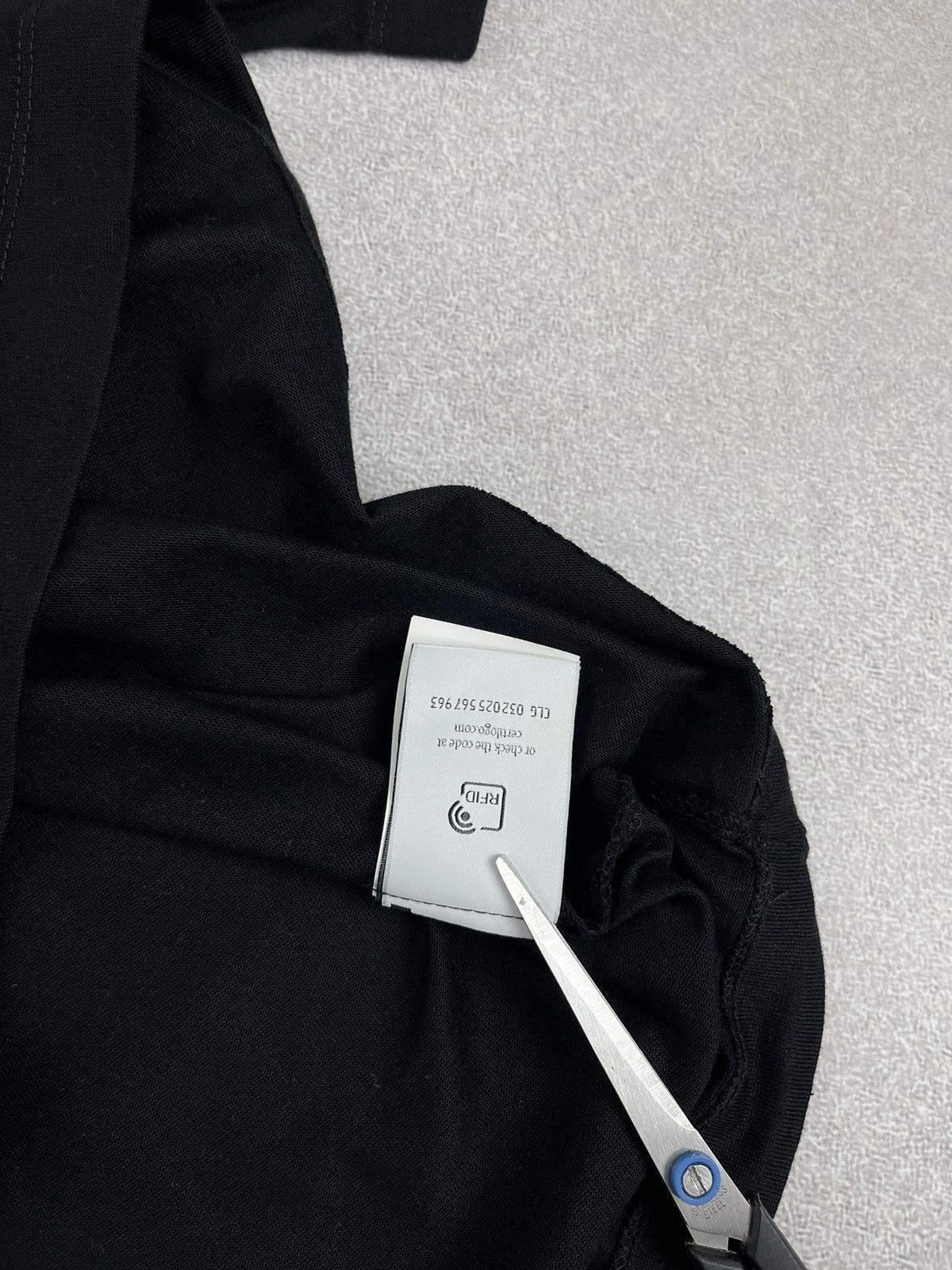 Off-White Off-White Logo Cotton T-Shirt Black Size L Size US L / EU 52-54 / 3 - 10 Thumbnail