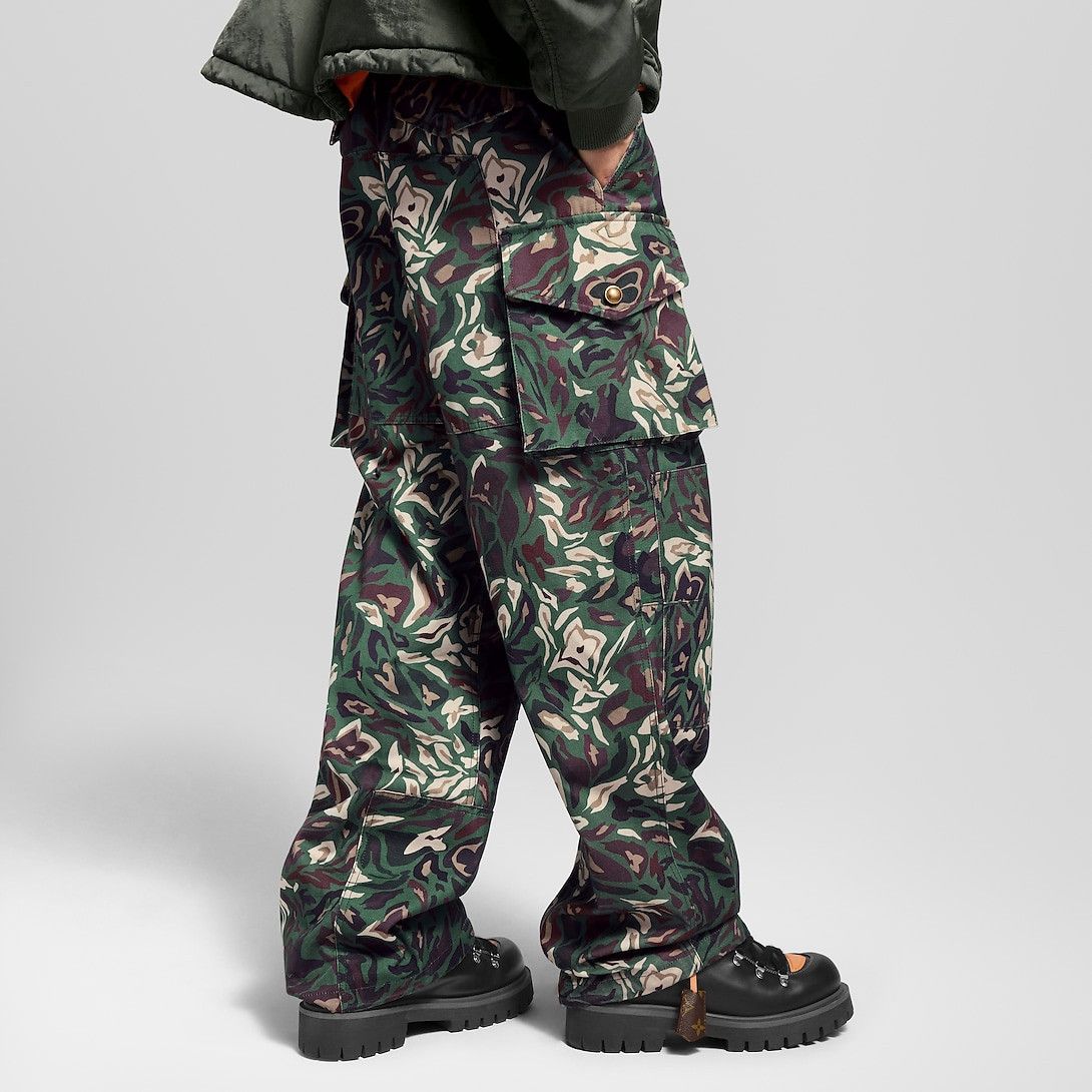 Louis Vuitton Multi Pocket Cargo Trousers Size US 32 / EU 48 - 3 Thumbnail