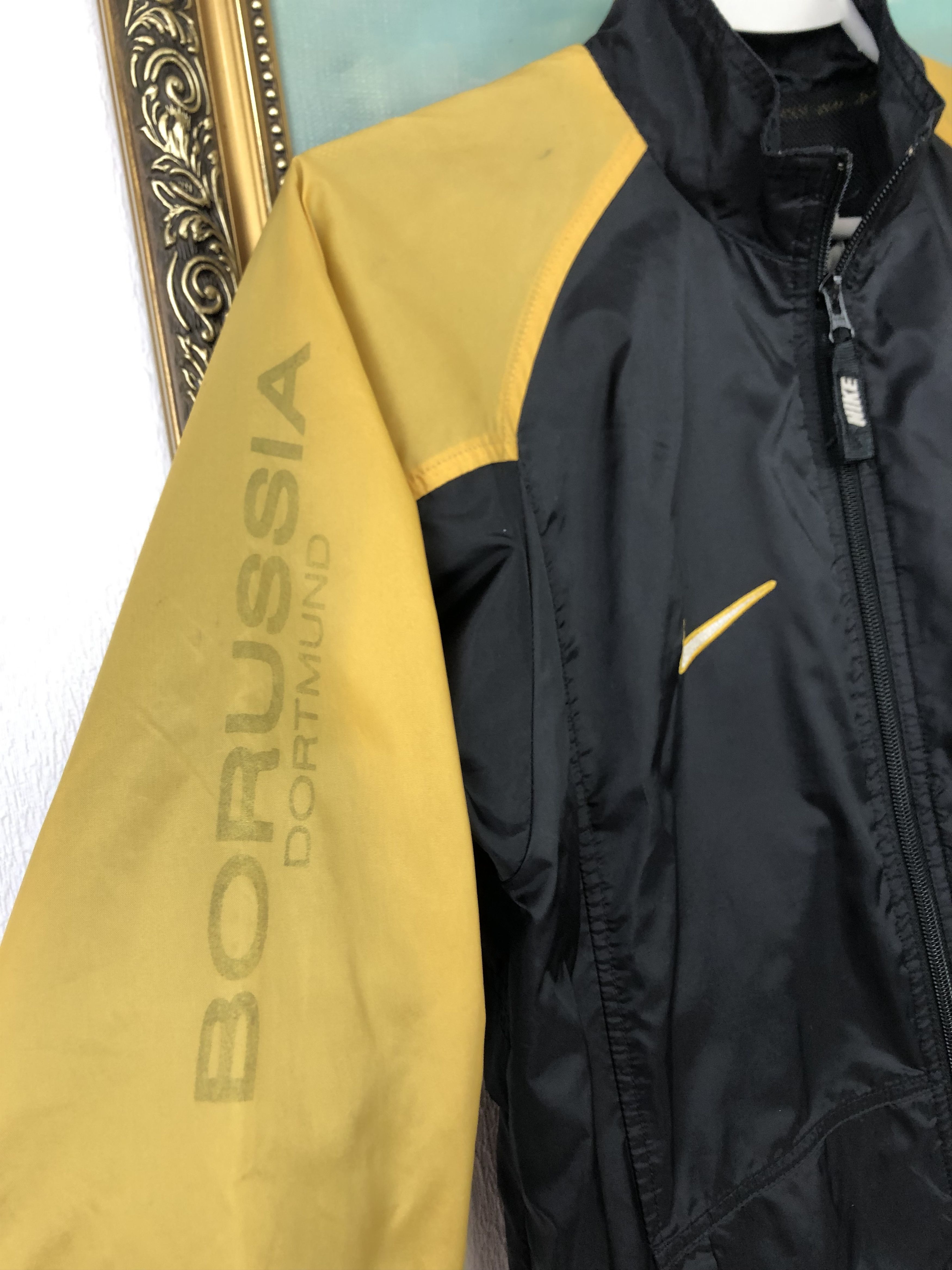 Nike Vintage Nike Borussia Dortmund Football Windbreaker Soccer Size US XXS / EU 40 - 6 Thumbnail