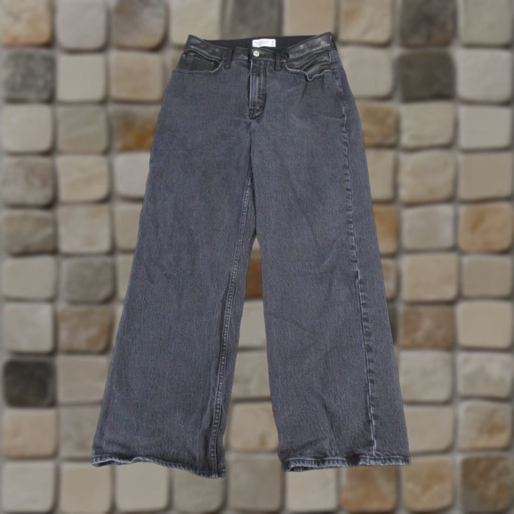 Abercrombie & Fitch VINTAGE Abercrombie & Fitch Jeans Womens 10P Short 90s Relaxed Curvy Faded Black Denim Size 32" / US 10 / IT 46 - 1 Thumbnail