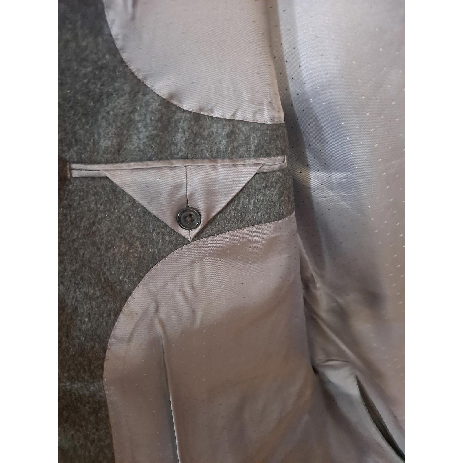 Calvin Klein Calvin Klein 100% Cashmere Gray Blazer Size 44L Size 44R - 2 Thumbnail