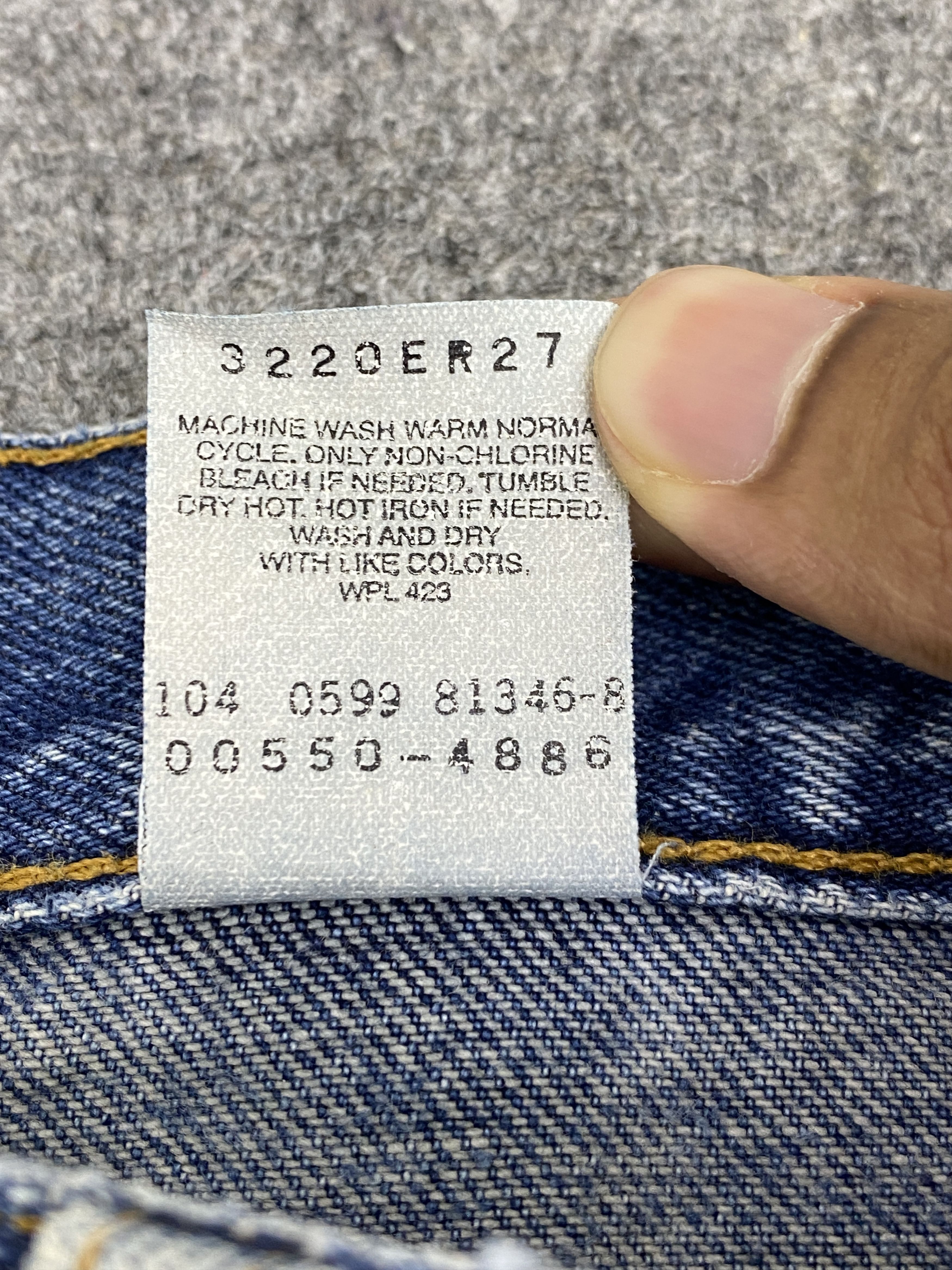 Levi's Vintage 90s Levis 550 Relaxed Fit Faded Blue Jeans DP2716 Size US 32 / EU 48 - 8 Thumbnail