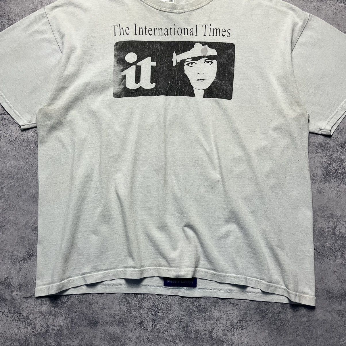 Vintage Vintage The International Times IT Newspaper Magazine Tee Size US XL / EU 56 / 4 - 3 Thumbnail