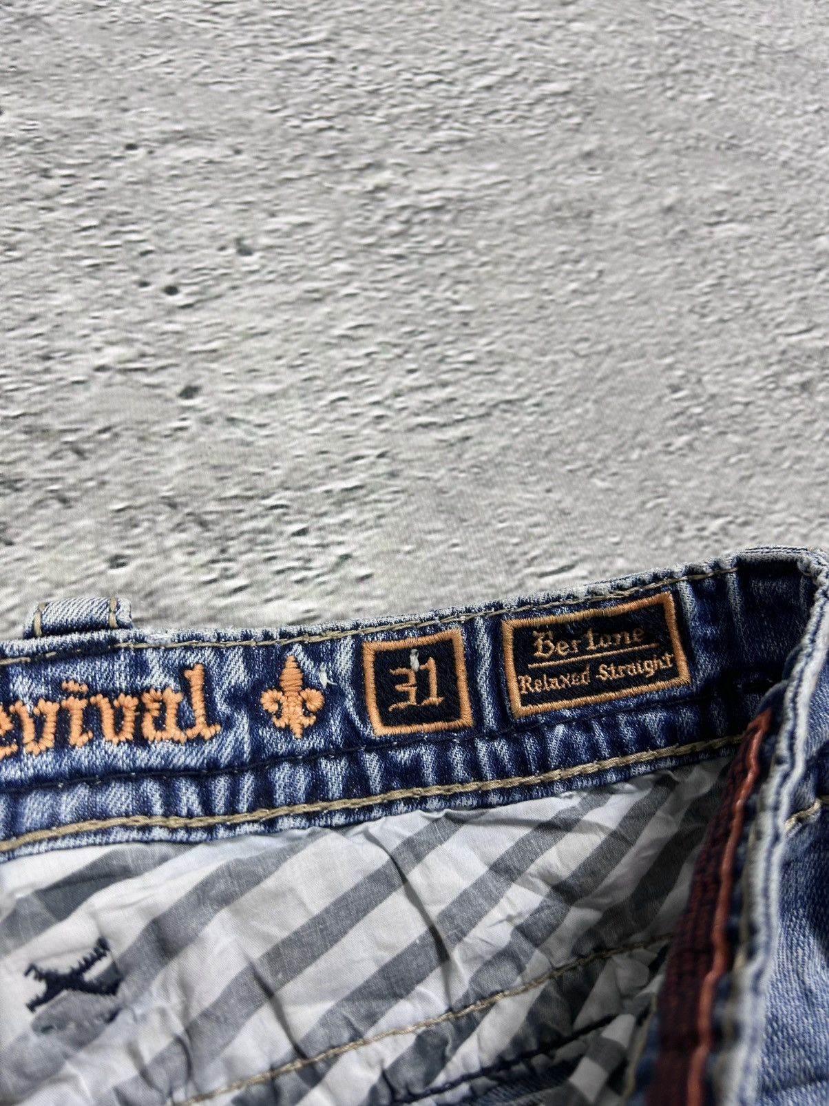 Rock Revival Rock Revival vintage blue jeans Y2K flared Size US 31 - 11 Thumbnail