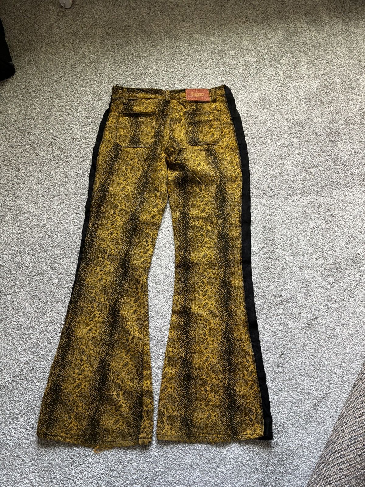 Japanese Brand Japanese snakeskin flared denim Size US 27 - 3 Thumbnail