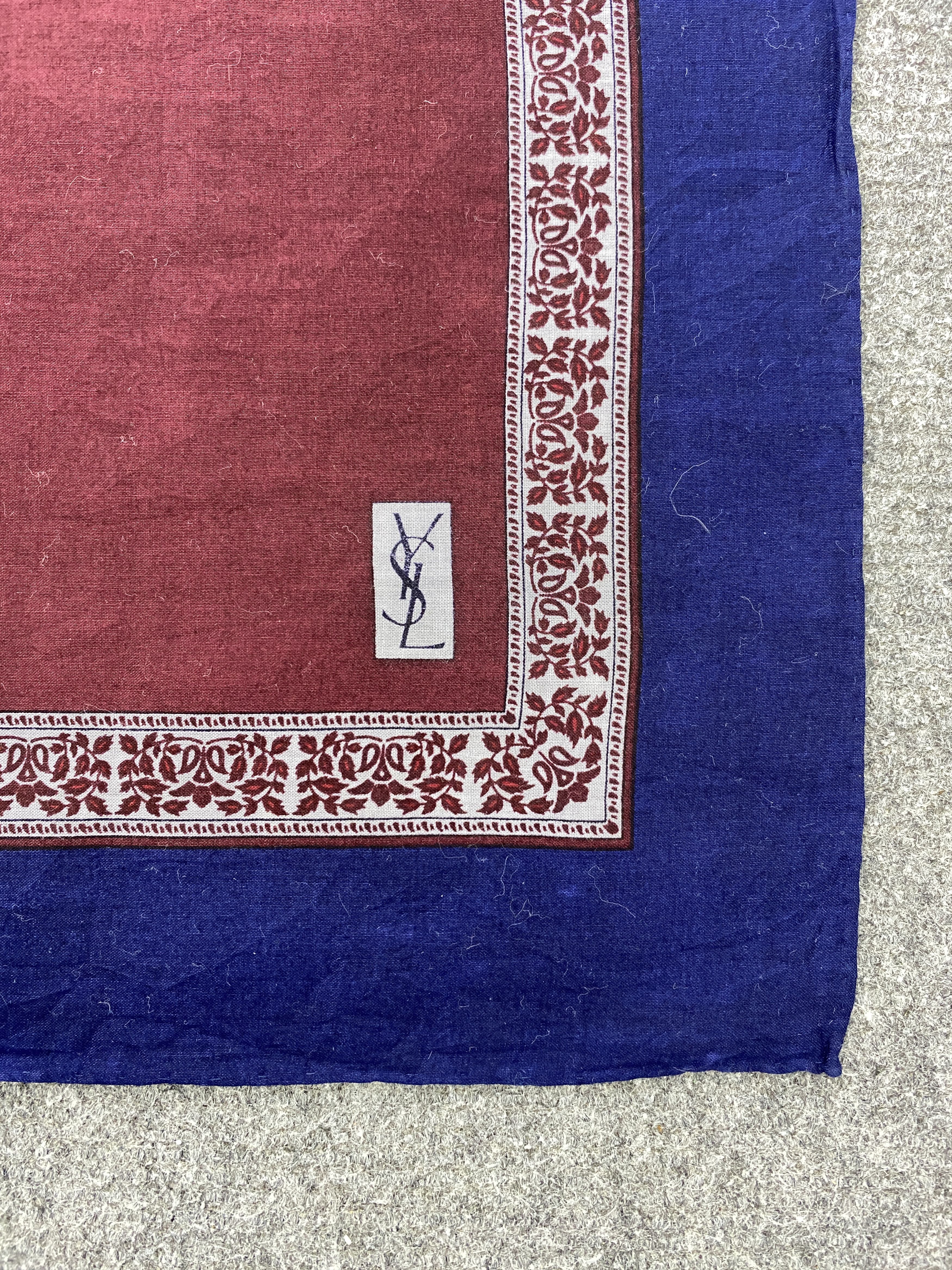 Vintage Yves Saint Laurent Handkerchief /Neckerchief HKC0705 Size ONE SIZE - 6 Thumbnail