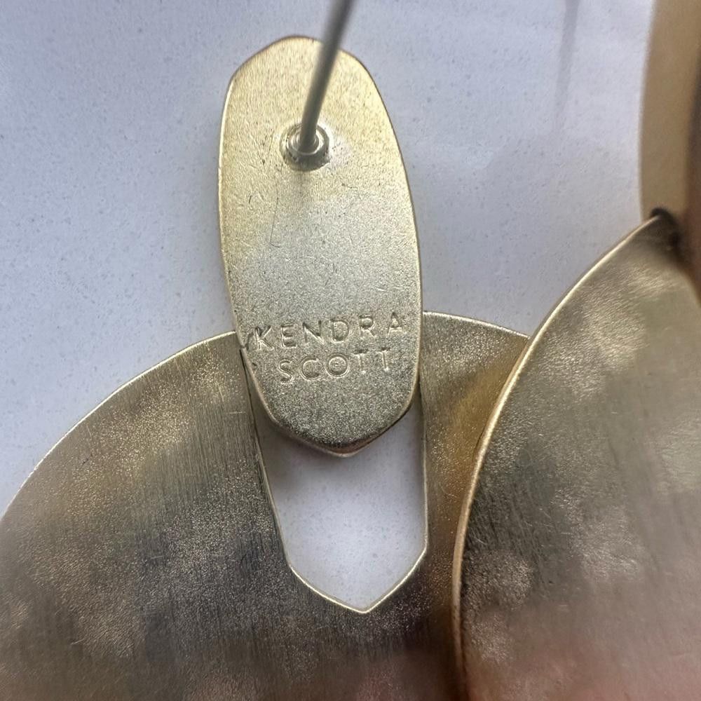 Designer Kendra Scott Didi Hammered Brushed Gold Statement Earrings Size ONE SIZE - 4 Thumbnail