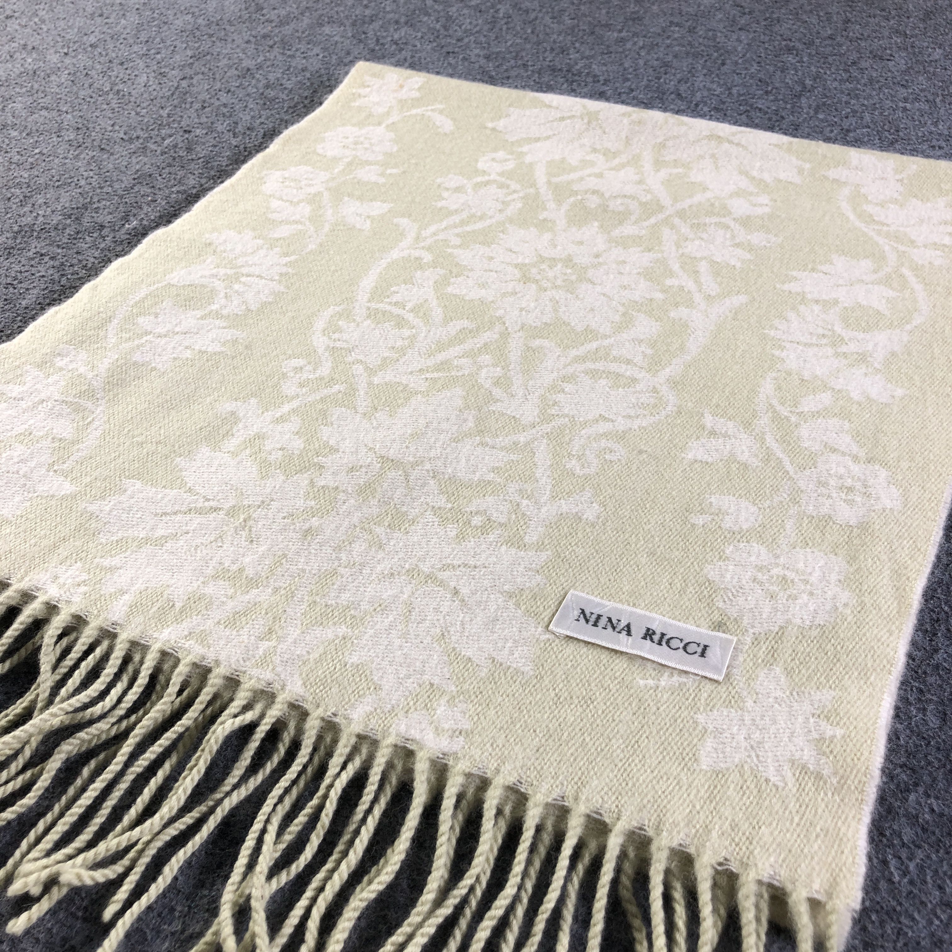 Nina Ricci Nina Ricci Plain Wool Scarf Muffler Neckwear V2756 Size ONE SIZE - 4 Thumbnail