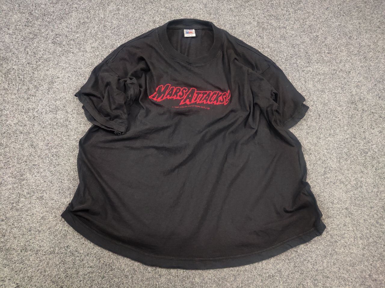 Vintage Vintage 1997 Mars Attacks Movie Home Video Promo T-shirt tee Size US XL / EU 56 / 4 - 2 Thumbnail