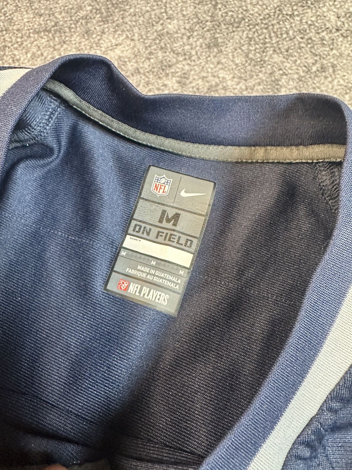 NFL NFL Nike Patriots Brady 12 Jersey Streetwear Rare USA M VTg Size US M / EU 48-50 / 2 - 7 Thumbnail
