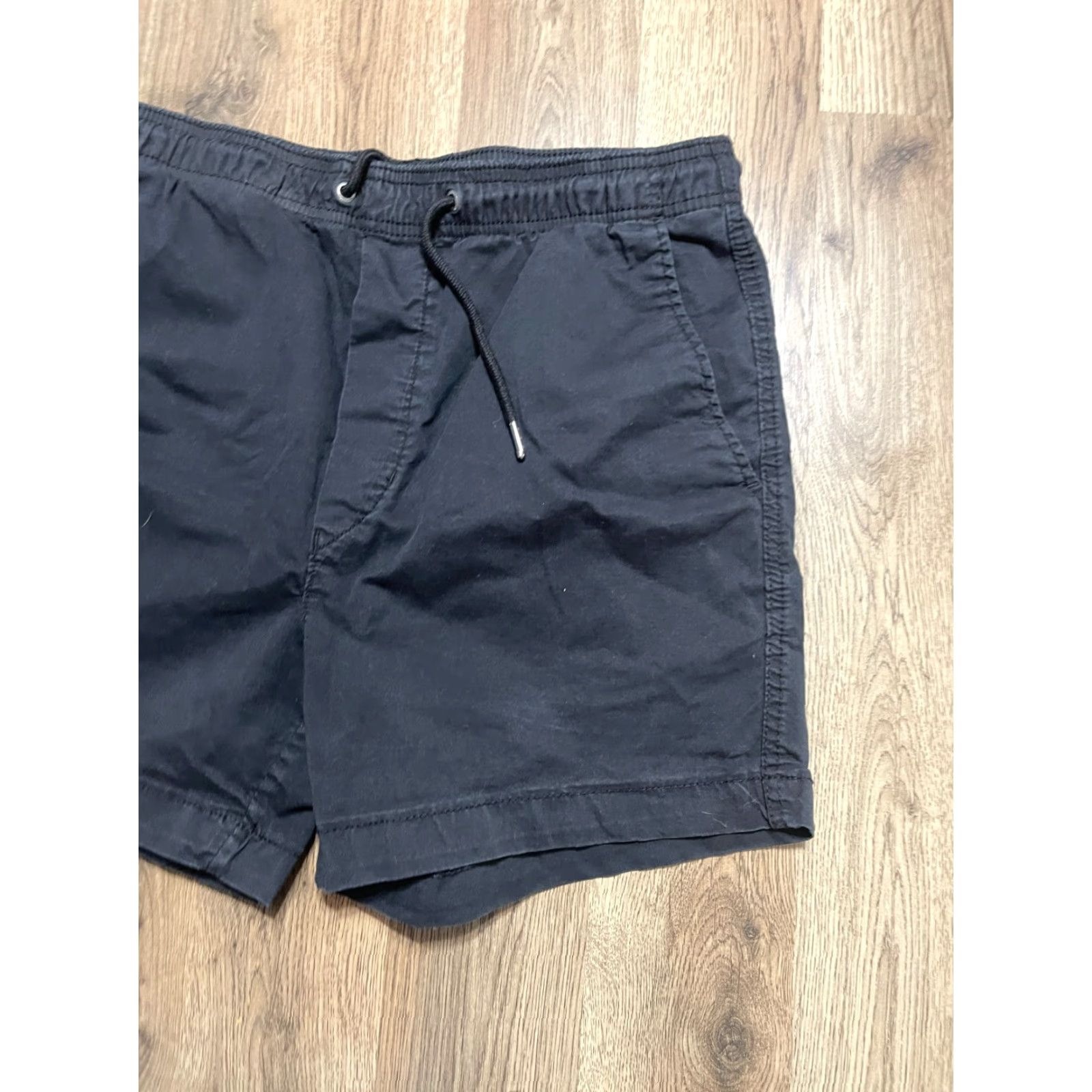 American Eagle Outfitters American Eagle Shorts Men S Black Tie Waist Pockets Inseam 5 Chino Flex Casual Size US 29 - 4 Thumbnail