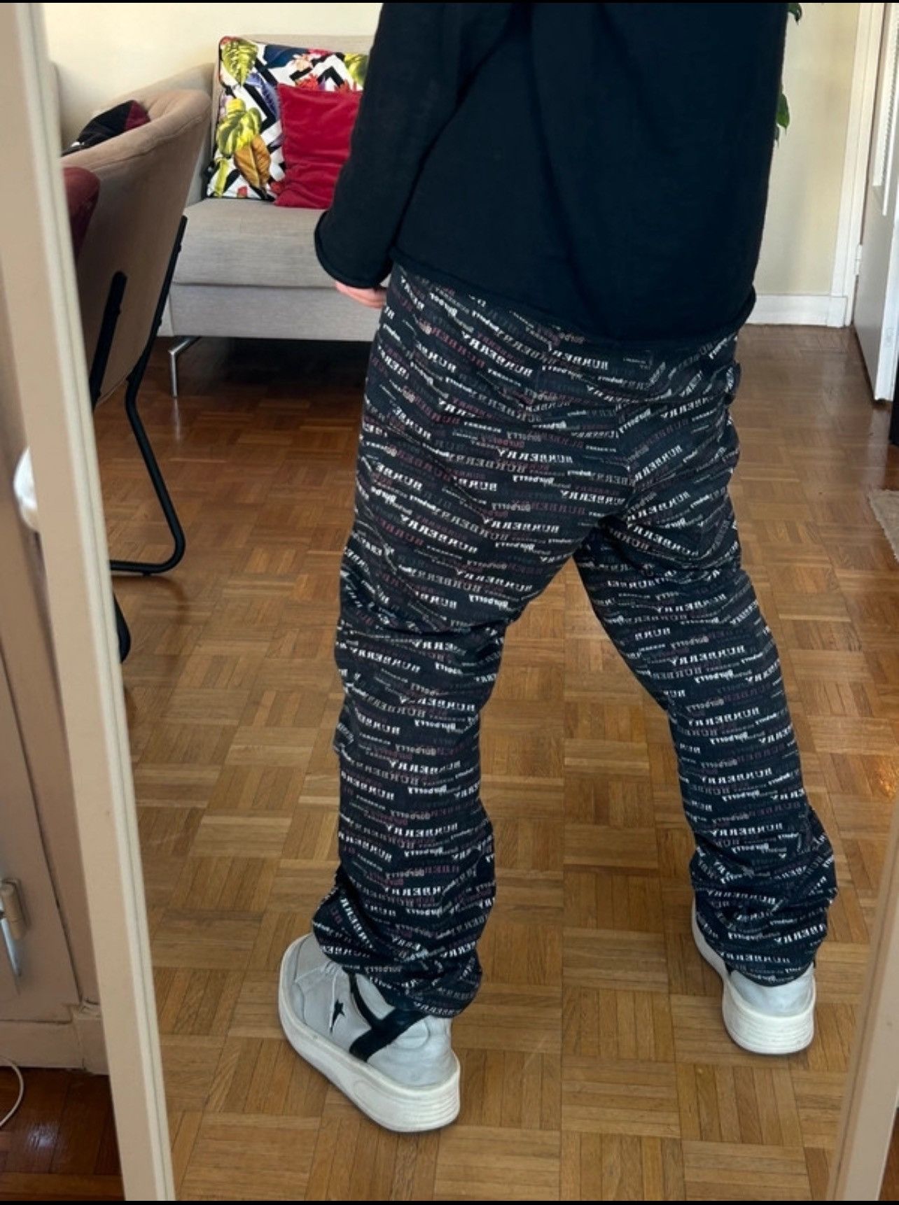 Burberry Burberry London All-Over Logo Pants / Rare Print Size US 26 / EU 42 - 2 Thumbnail