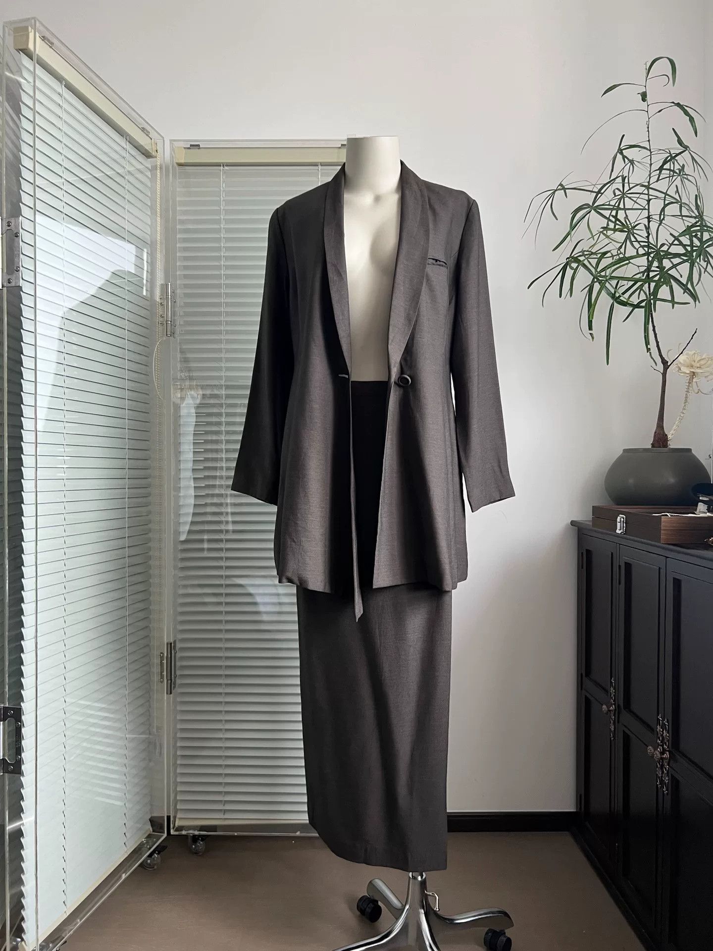 Hiroko Koshino Homme Hiroko Koshino 90s Brown Suit Set Size M / US 6-8 / IT 42-44 - 1 Thumbnail
