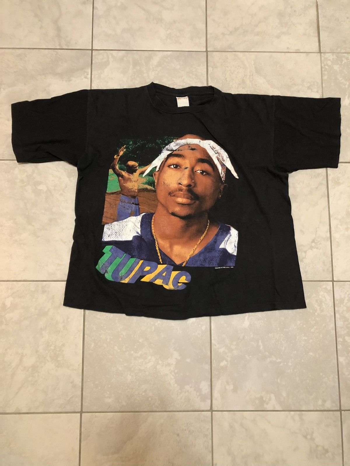 image of Archival Clothing x Rap Tees Vintage 90's 2Pac Tupac Shakur Rap Tee T Shirt in Black, Men's (Size X