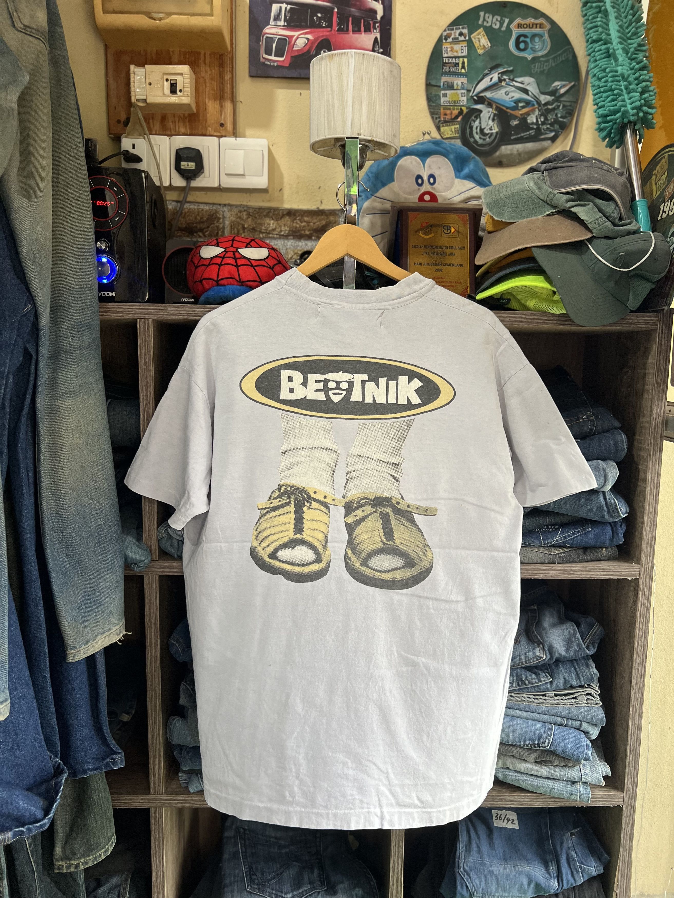 Other 🔥Vintage Made in Usa Beatnik Sandal Tee Size US L / EU 52-54 / 3 - 15 Thumbnail