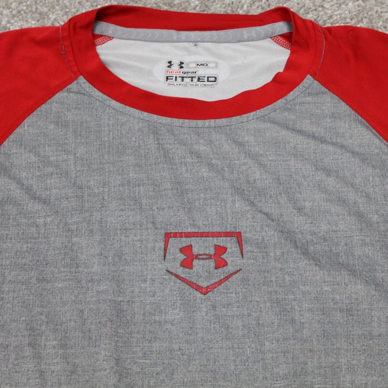 Under Armour Under Armour Baseball Shirt Mens Medium Gray/Red Raglan Fitted Heatgear Athletic Size US M / EU 48-50 / 2 - 5 Thumbnail