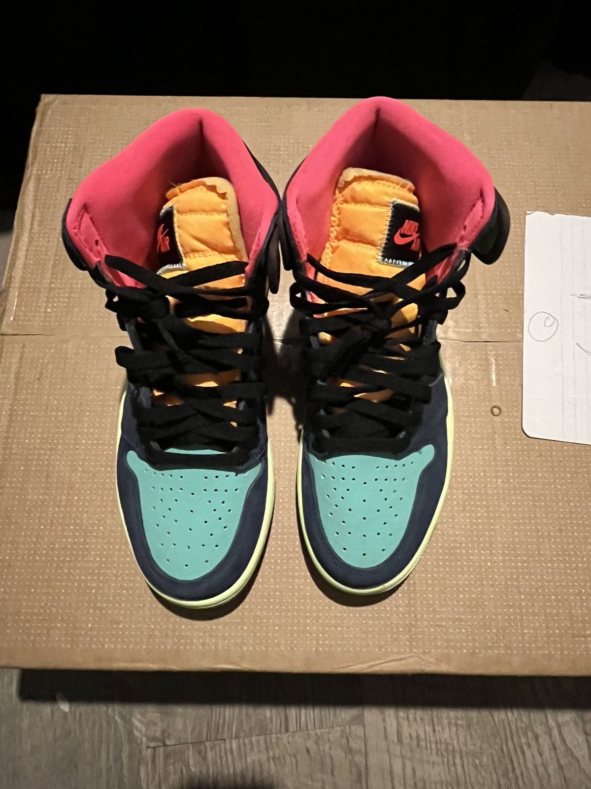 Jordan Brand × Nike Jordan 1s Size US 8.5 / EU 41-42 - 4 Thumbnail