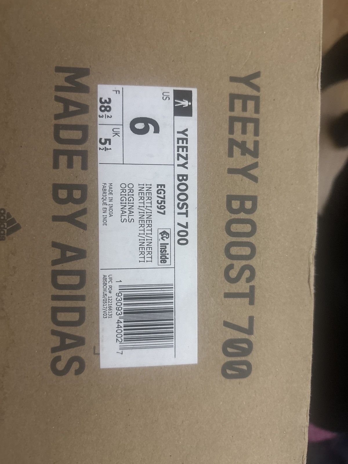 Yeezy Yeezy Boost 700 Inertia Size US 6 / EU 39 - 1 Thumbnail