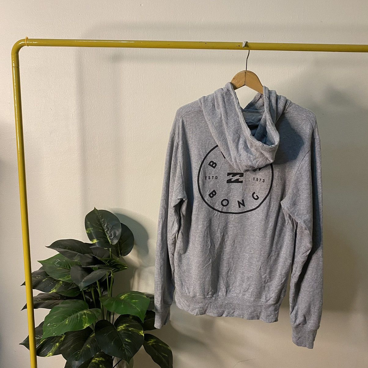 Billabong × Vintage Vintage Y2K Billabong Big Logo Backhit Pullover Hoodie Size US L / EU 52-54 / 3 - 1 Thumbnail
