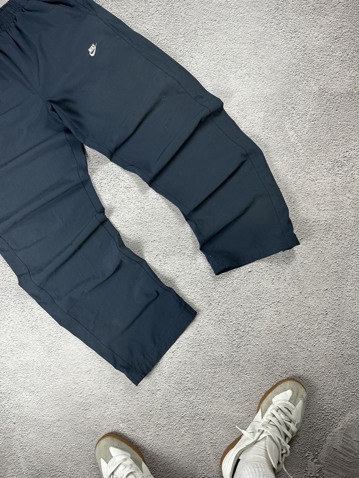 Nike Vintage Nike Trackpants Faded Nylon Y2K Baggy Style Size US 34 / EU 50 - 4 Thumbnail