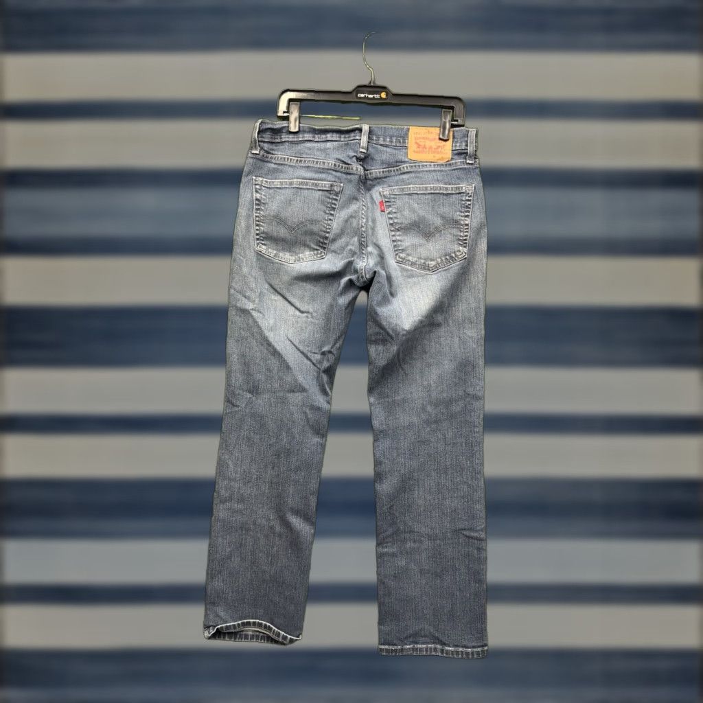 Levi's VINTAGE Levi's 559 Jeans Men 32x30 Relaxed Straight Blue Dark Wash USA 80s 90s Punk Rock Theme Mens Jeans Size US 32 / EU 48 - 1 Thumbnail