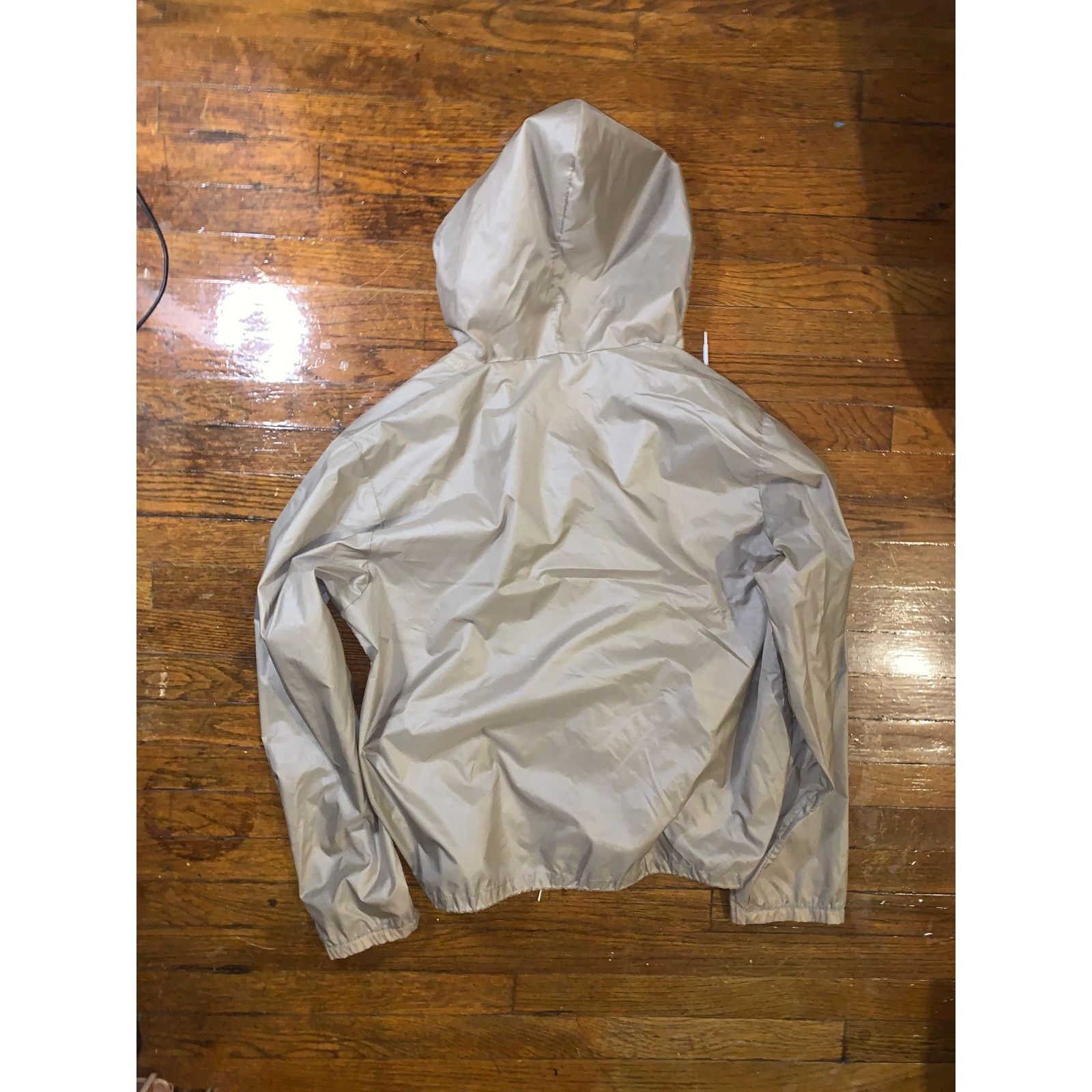 Lacoste × Vintage IZOD Lacoste Windbreaker Jacket Hooded Pullover Beige XL Size US XL / EU 56 / 4 - 2 Thumbnail