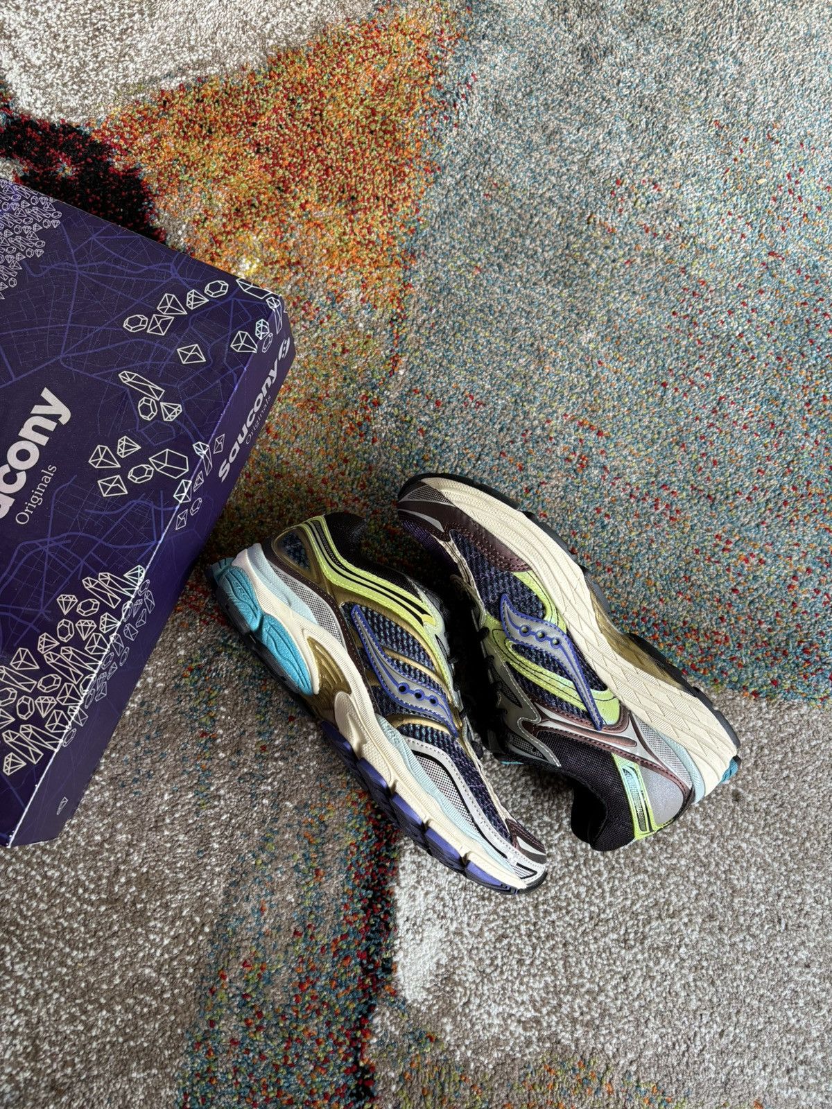 Saucony Saucony Progrid Omni 9 Crystal Cave Size US 7.5 / EU 40-41 - 2 Thumbnail