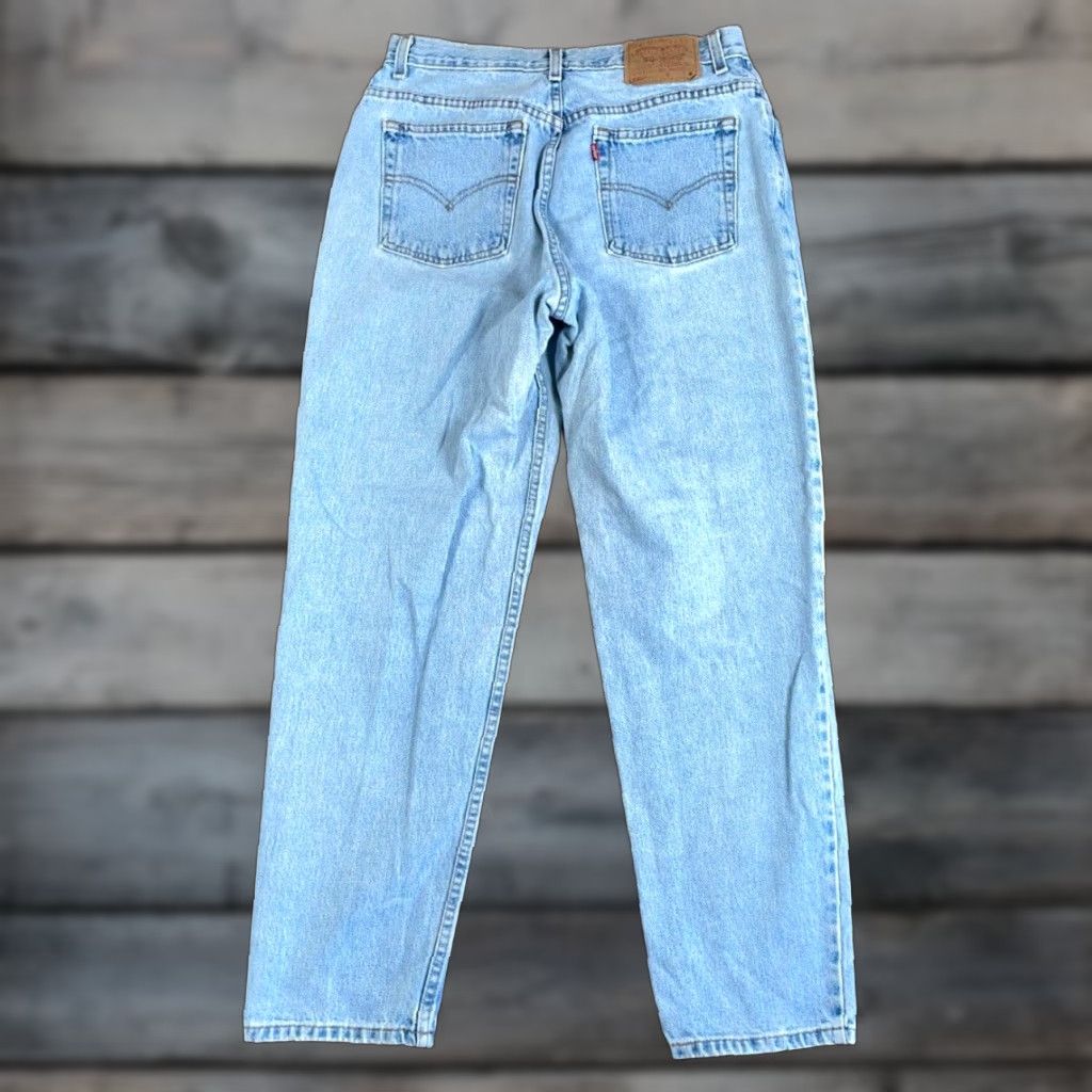 Levi's VINTAGE Levi's 550 Relaxed Tapered Jeans Women's 14 Blue Denim High Rise Retro Classic Size 36" / US 14 / IT 50 - 1 Thumbnail
