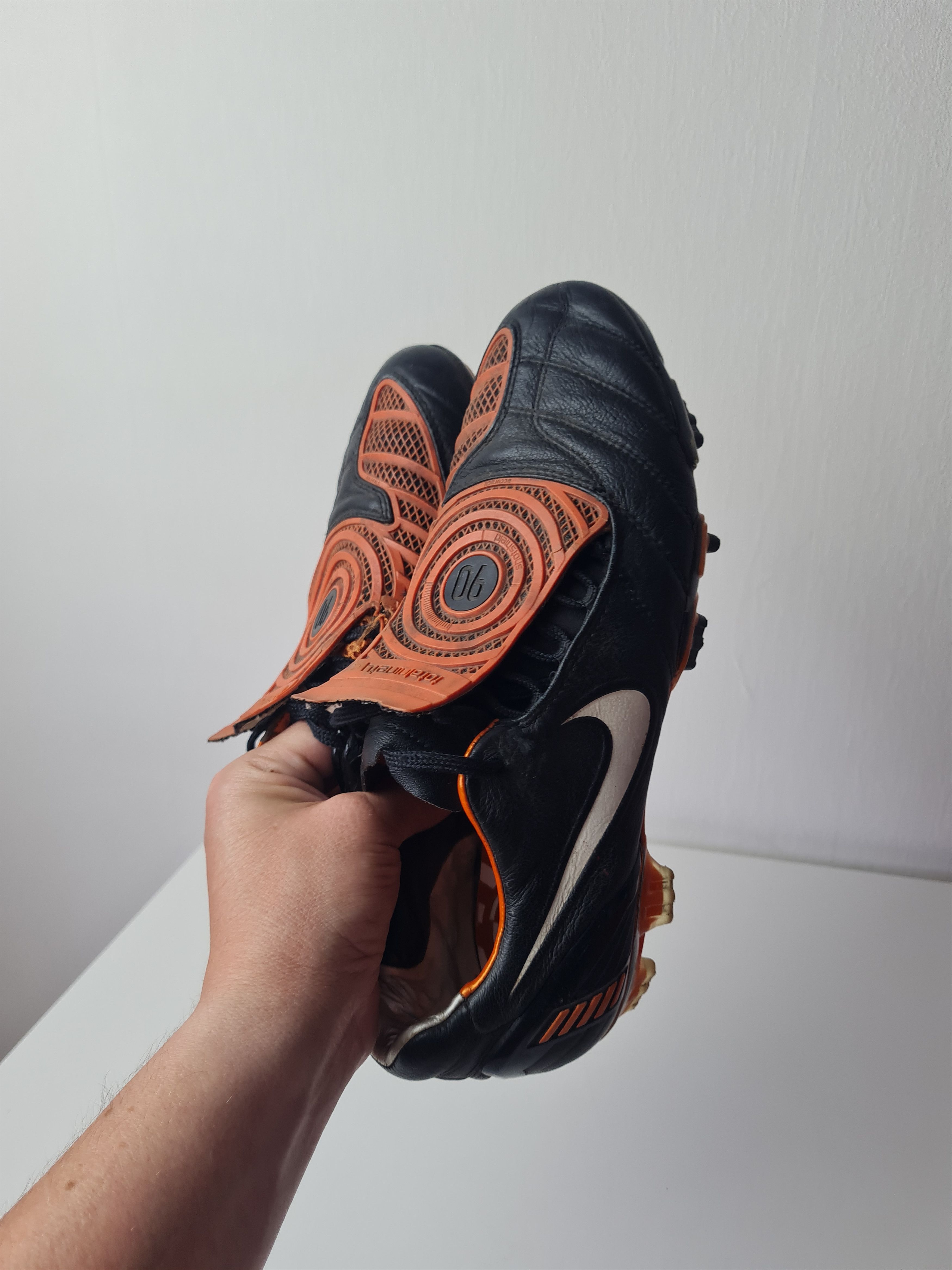 Nike Football Soccer Cleats NikeTotal 90 Laser Black Orange Size US 8 / EU 41 - 3 Thumbnail