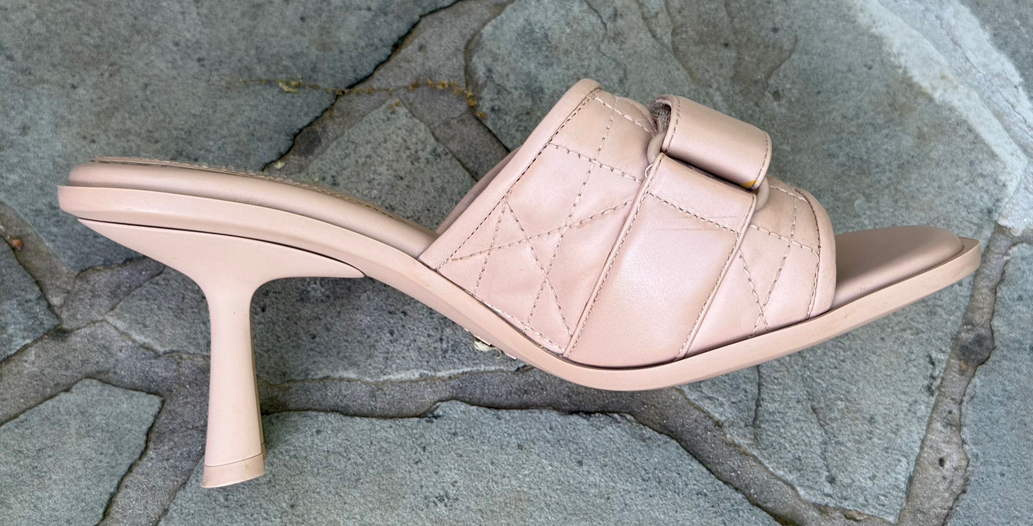 Christian Dior Monsieur Christian Dior Nude Quilted Leather Heeled Size US 7.5 / IT 37.5 - 10 Thumbnail