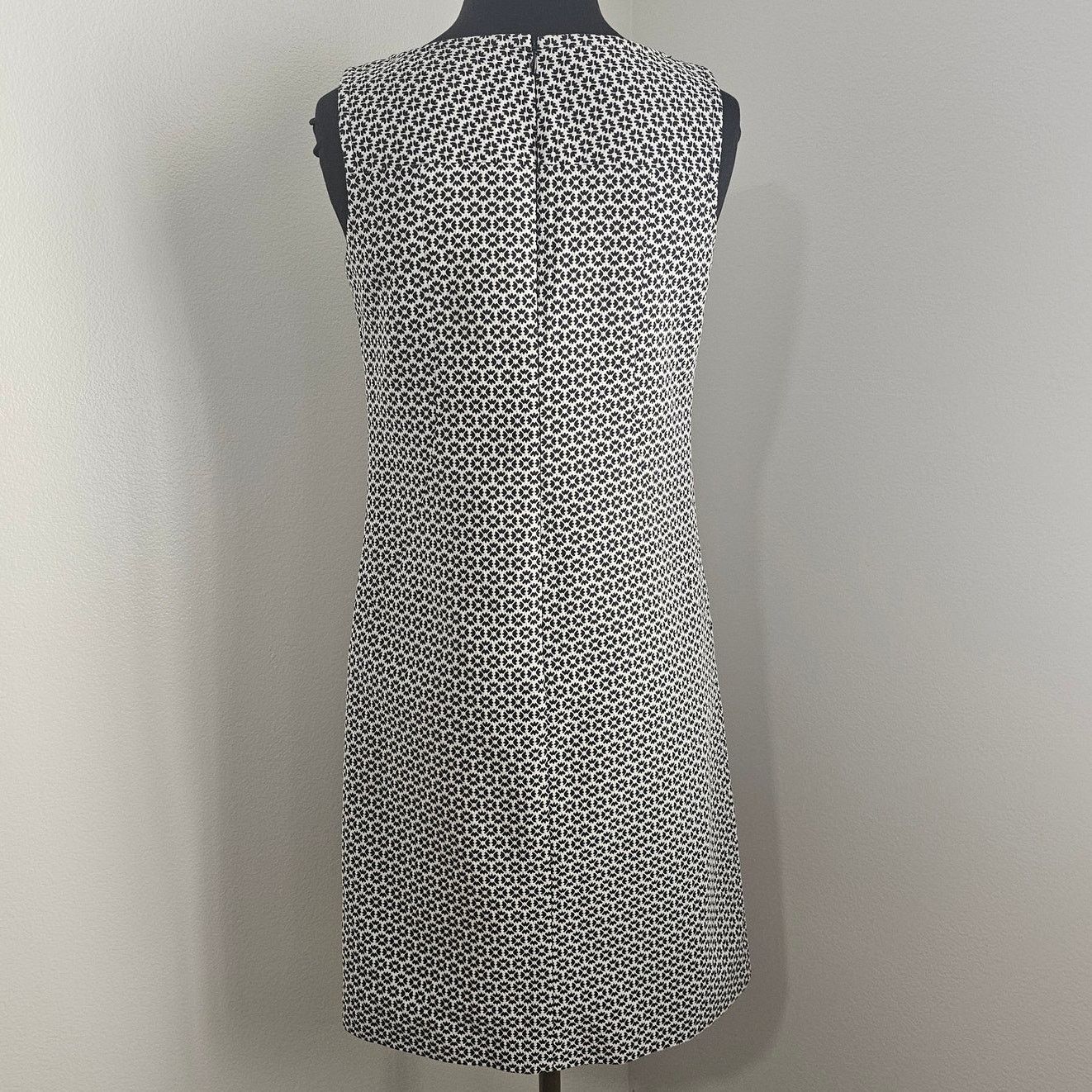 Brooks Brothers EUC Brooks Brothers Black/White Cotton Blend Shift Dress 4 Size S / US 4 / IT 40 - 3 Thumbnail