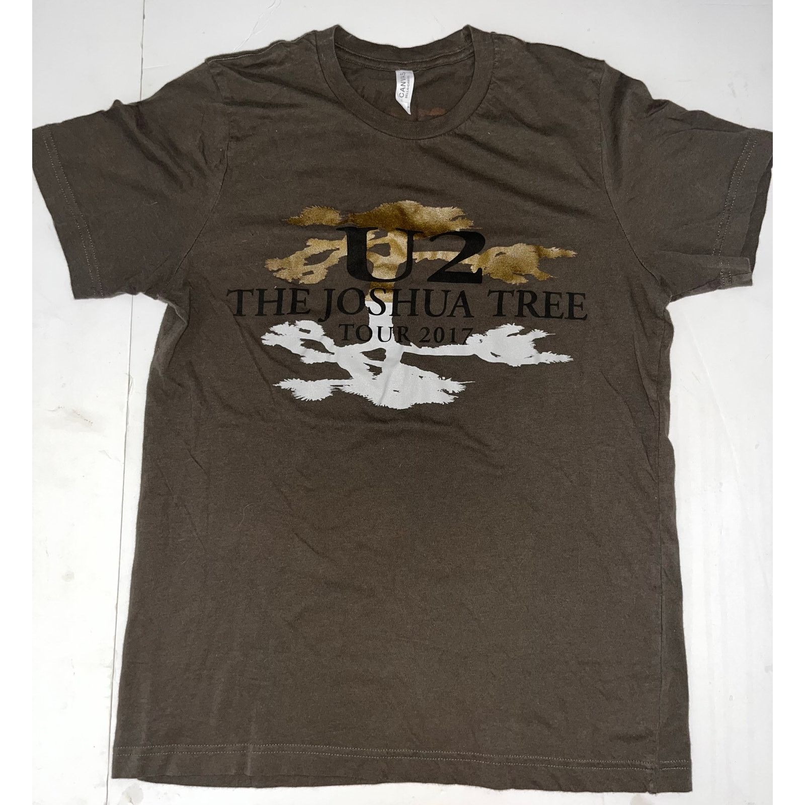 Canvas U2 the Joshua tree tour 2017 rock band shirt olive gold Size US M / EU 48-50 / 2 - 1 Thumbnail