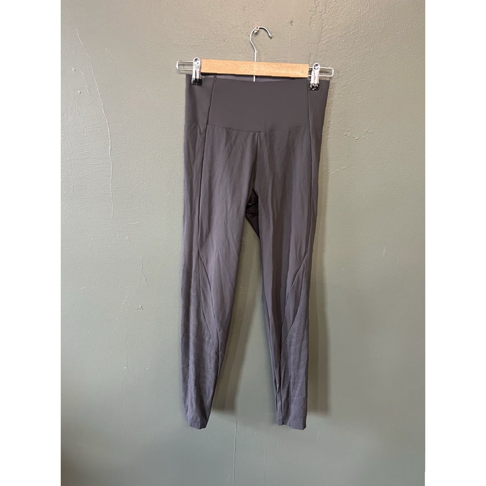 Vintage Oysho Sport Womens Gray Yoga compression Cropped leggings Size Medium Size 32" / US 10 / IT 46 - 2 Thumbnail