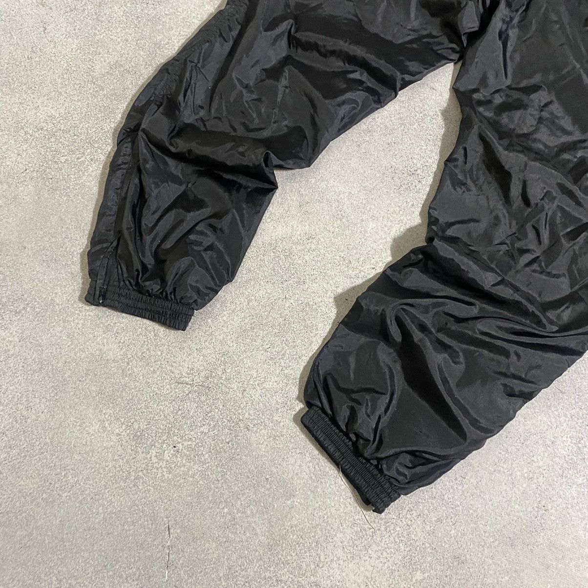 Nike Vintage Nike Track Pants Size US 34 / EU 50 - 12 Thumbnail