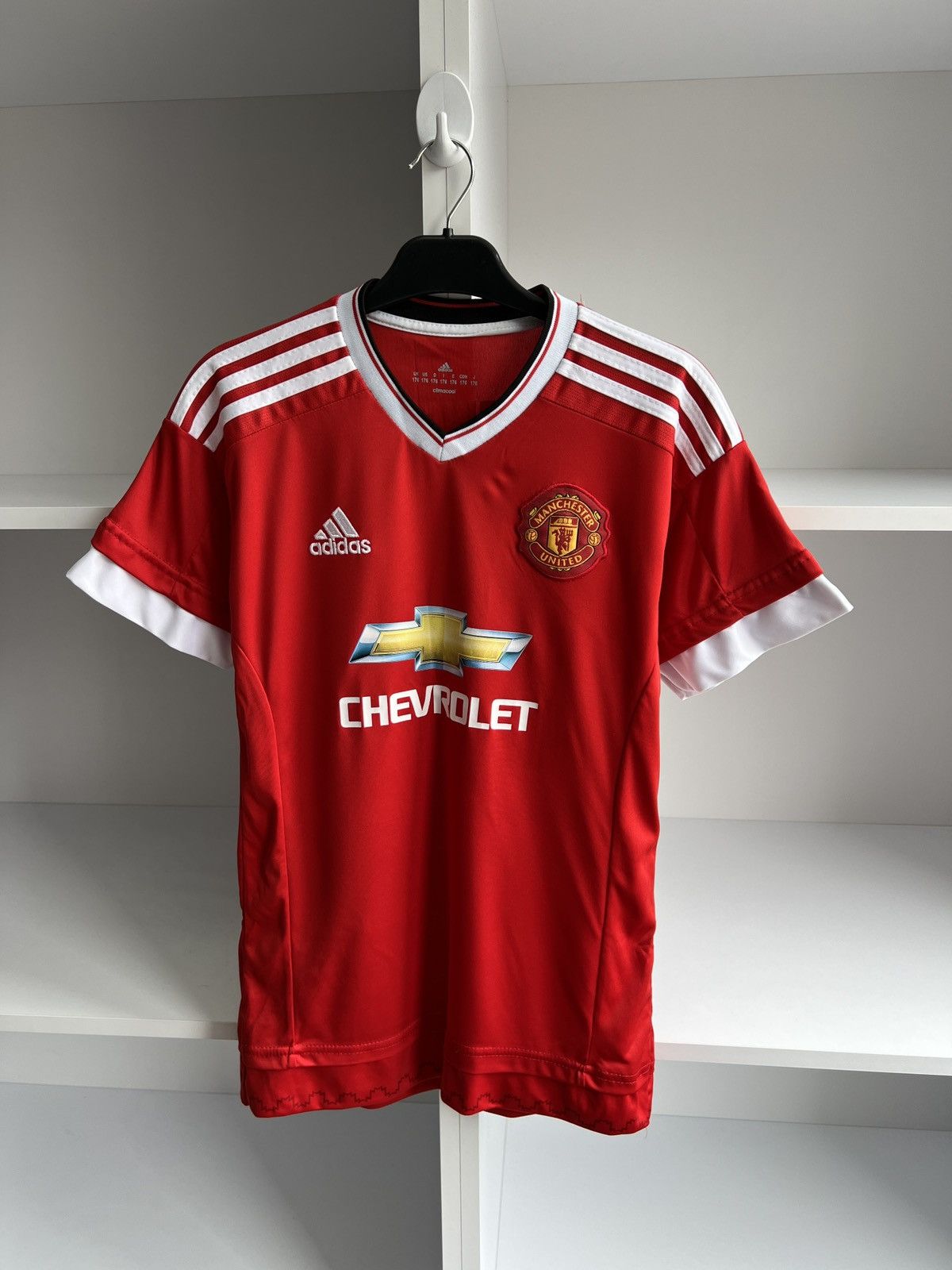 Vintage Schweinsteiger Manchester United Home Jersey Size US S / EU 44-46 / 1 - 7 Thumbnail