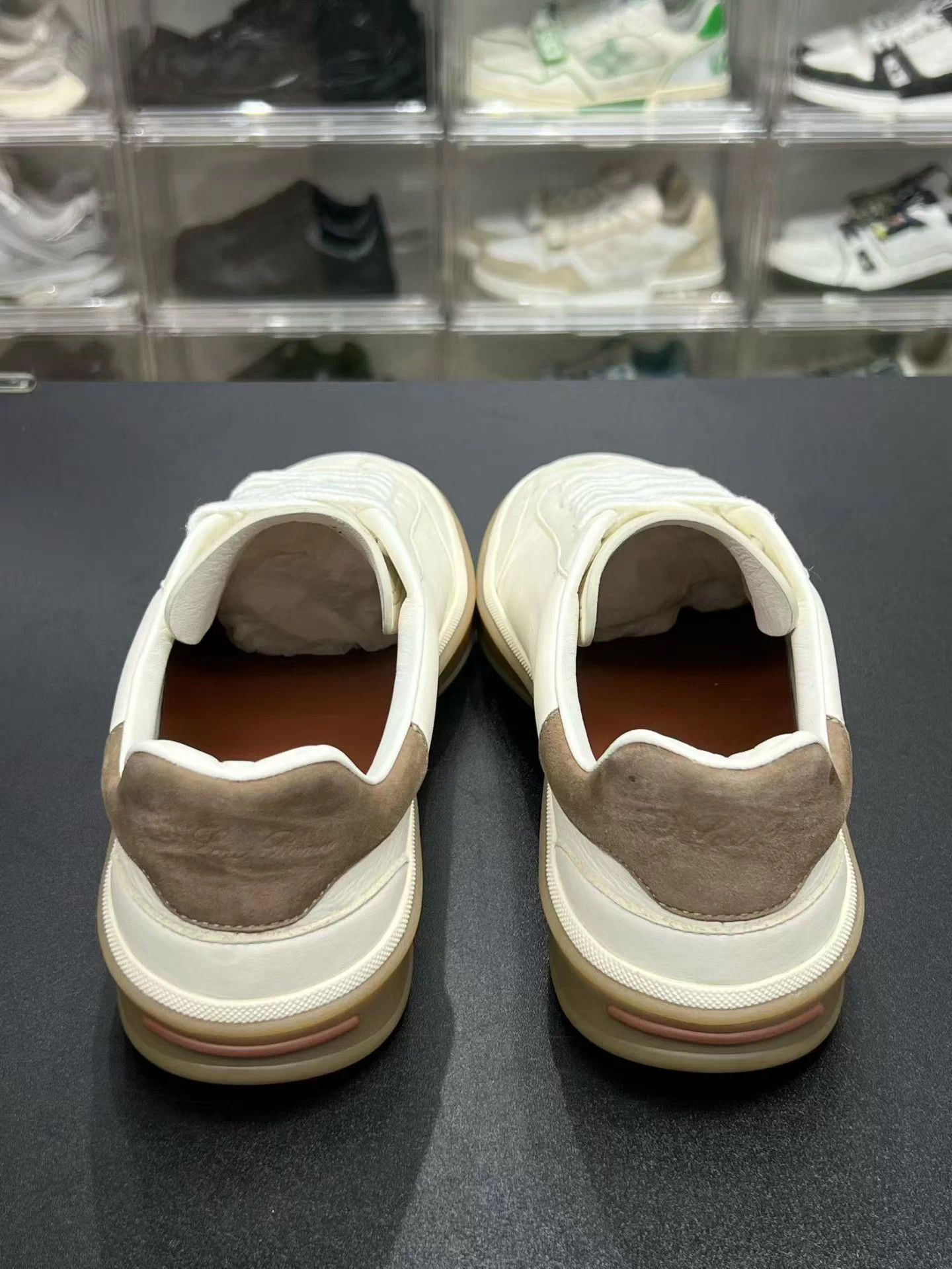 Loro Piana Loro Piana color block German trainer 40 (fits 41) Size US 7 / EU 40 - 6 Thumbnail