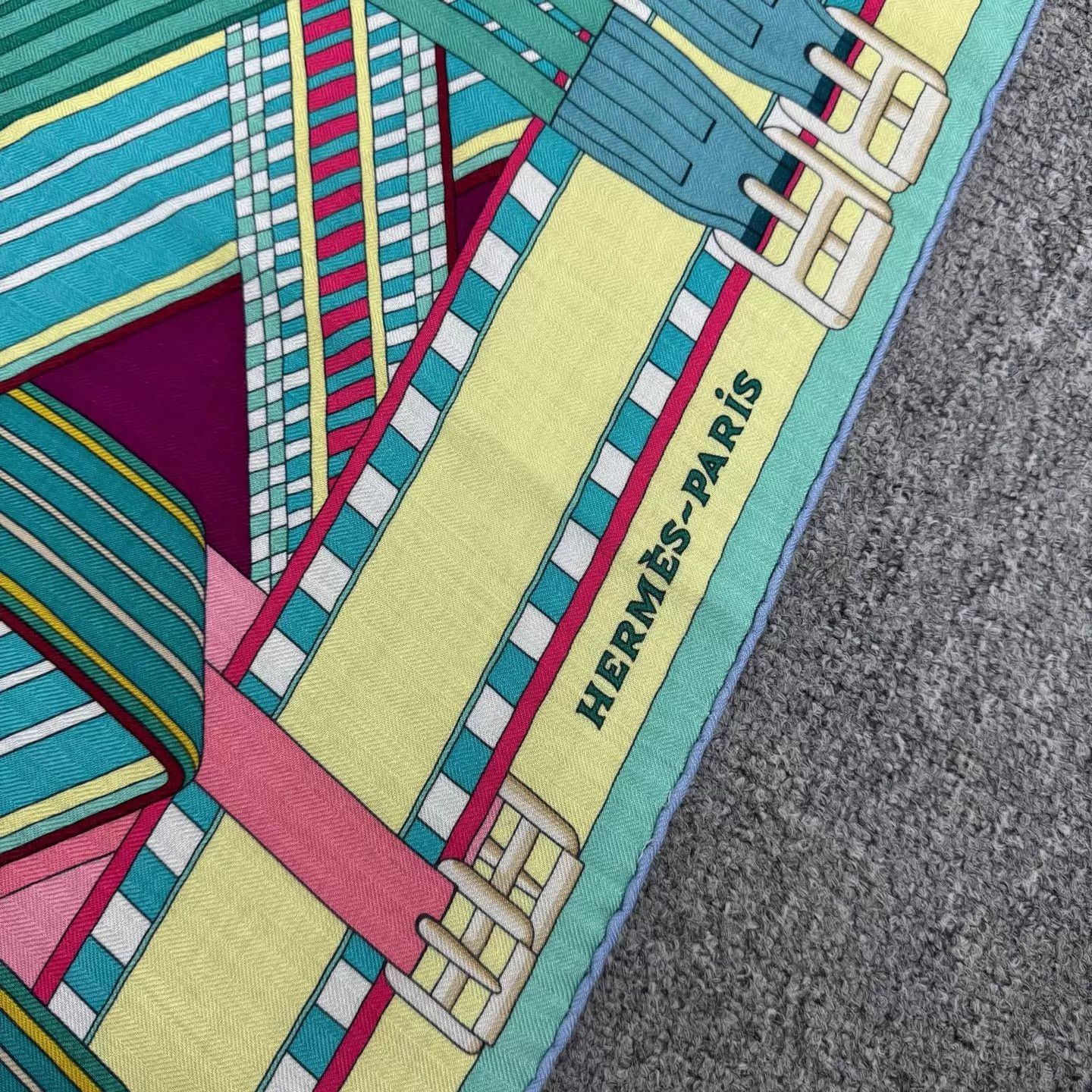 Hermes Hermes cashmere silk geometric harness scarf new unused Size ONE SIZE - 3 Thumbnail