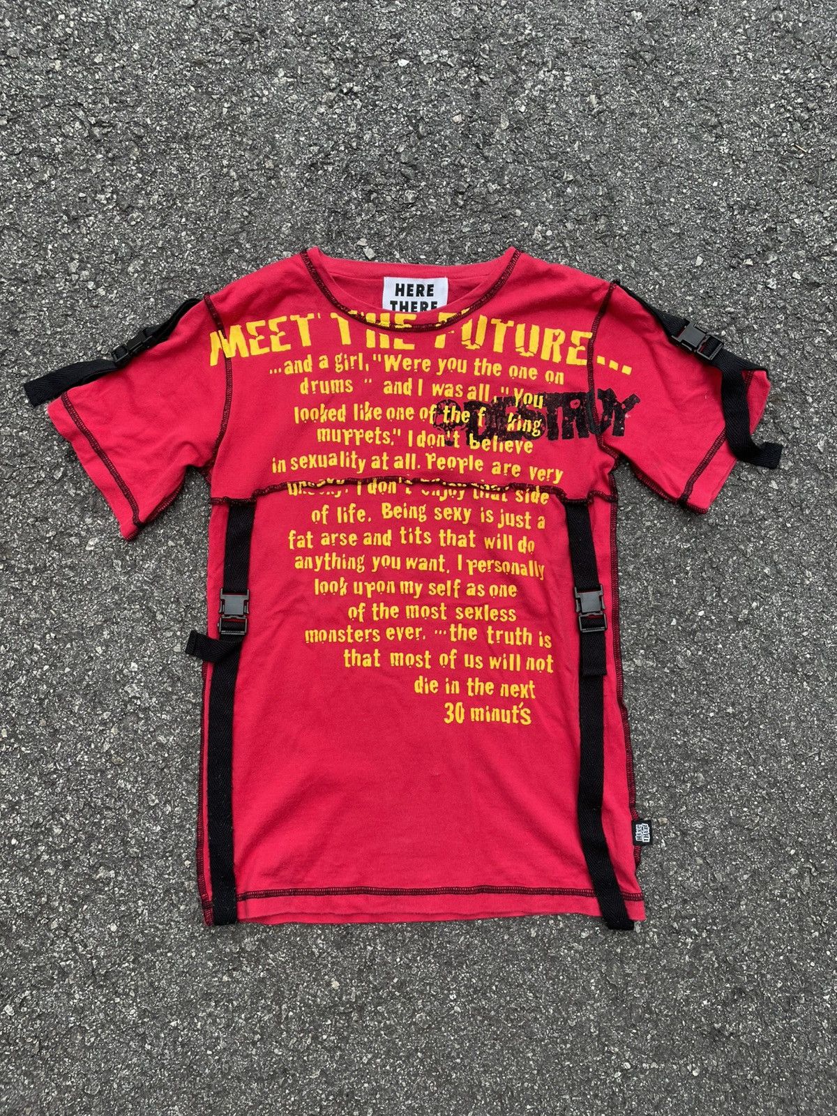 Seditionaries Here There | Punk Petit Tshirt Size XS / US 0-2 / IT 36-38 - 1 Thumbnail