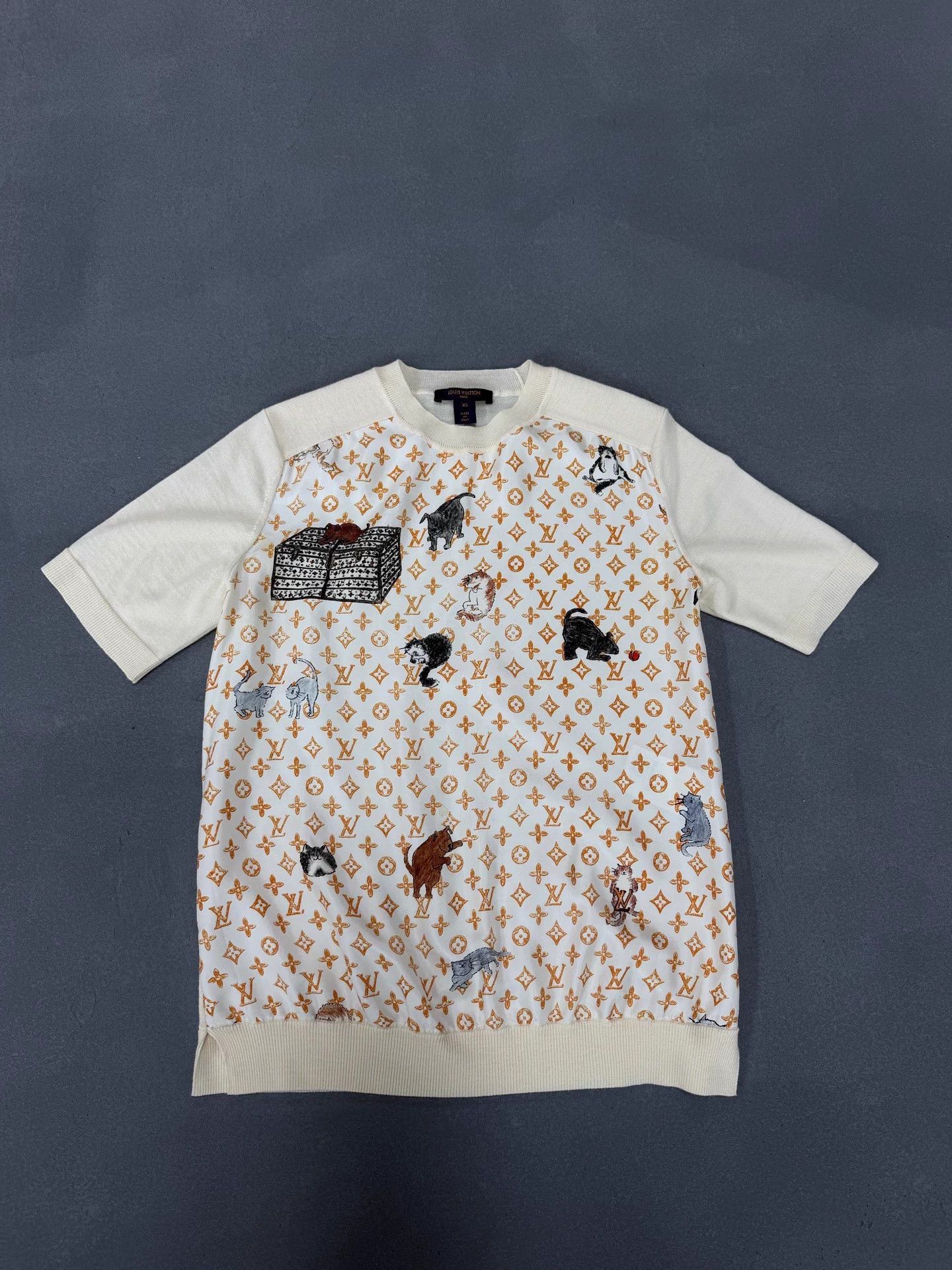 Louis Vuitton Louis Vuitton All Over Print Silk Short Sleeve XS Size XS / US 0-2 / IT 36-38 - 2 Thumbnail