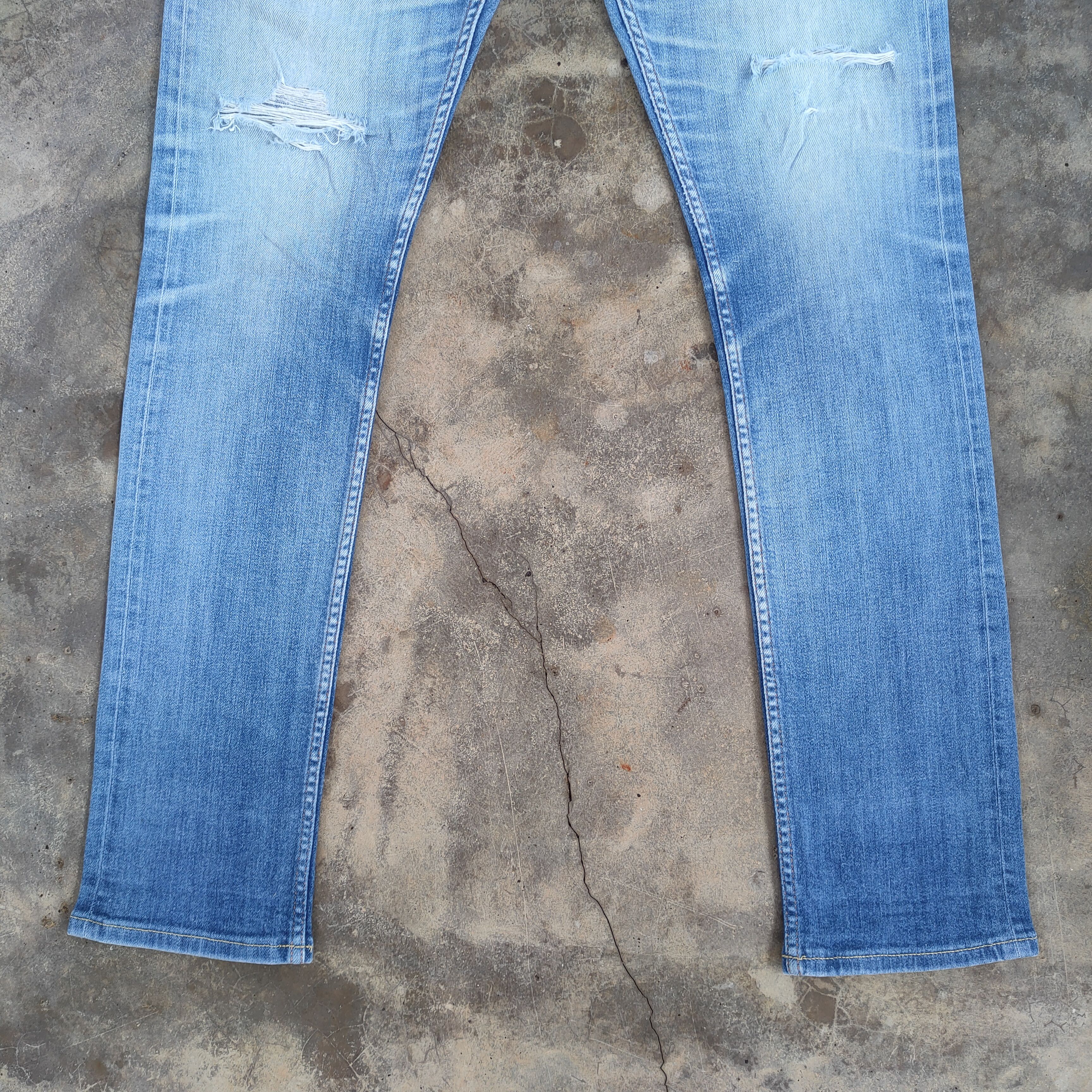 DENHAM VINTAGE DENHAM SKINNY BUTTON FLY FADED RIPPED JEANS PANTS Size US 31 - 4 Thumbnail