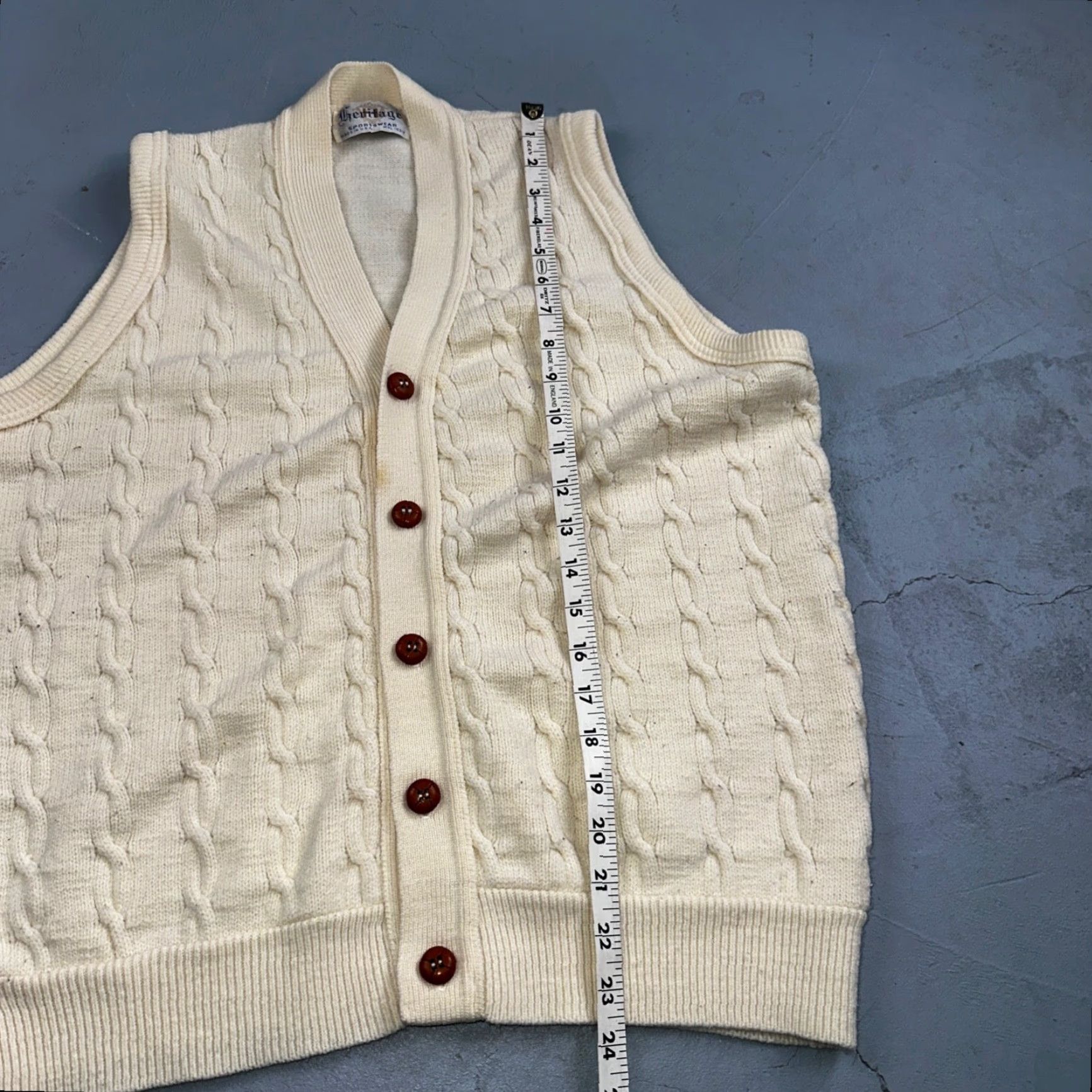 Vintage Vintage Heritage Sweater Vest L Mens USA Crewneck Cream Cable Knit Fisherman Size US L / EU 52-54 / 3 - 4 Thumbnail