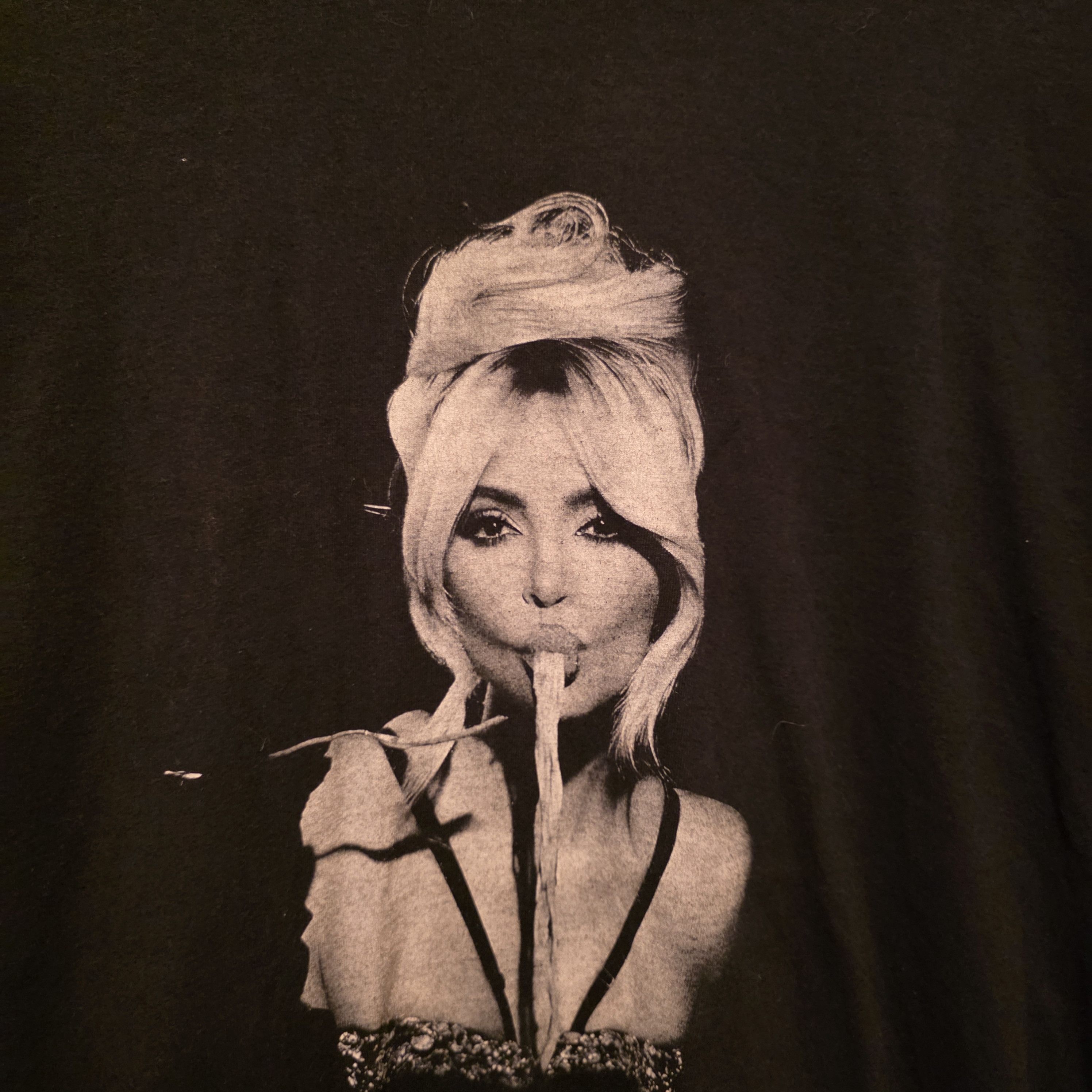 Kim Kardashian kim k ls tee sz m Size US M / EU 48-50 / 2 - 6 Thumbnail