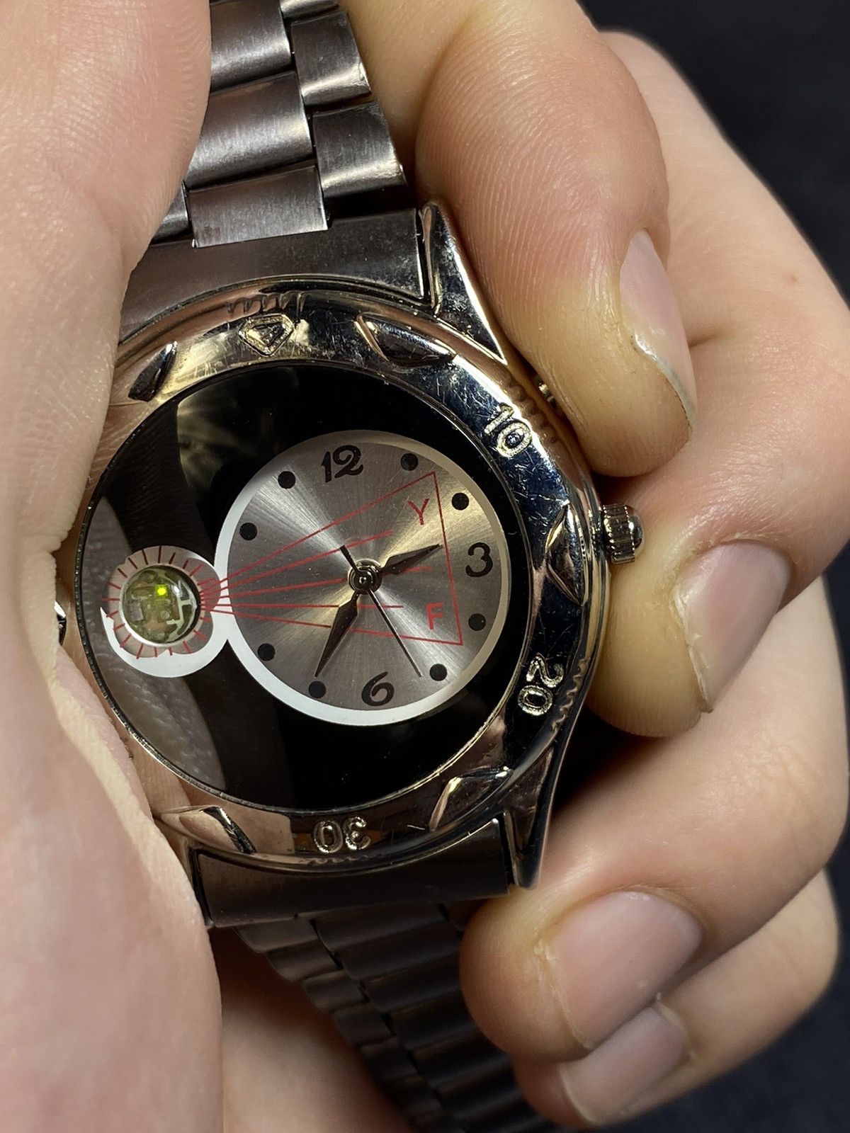 Jewelry Futuristic LED Watch – Silver Dial & Unique Light Effect ⏳ Size ONE SIZE - 14 Thumbnail