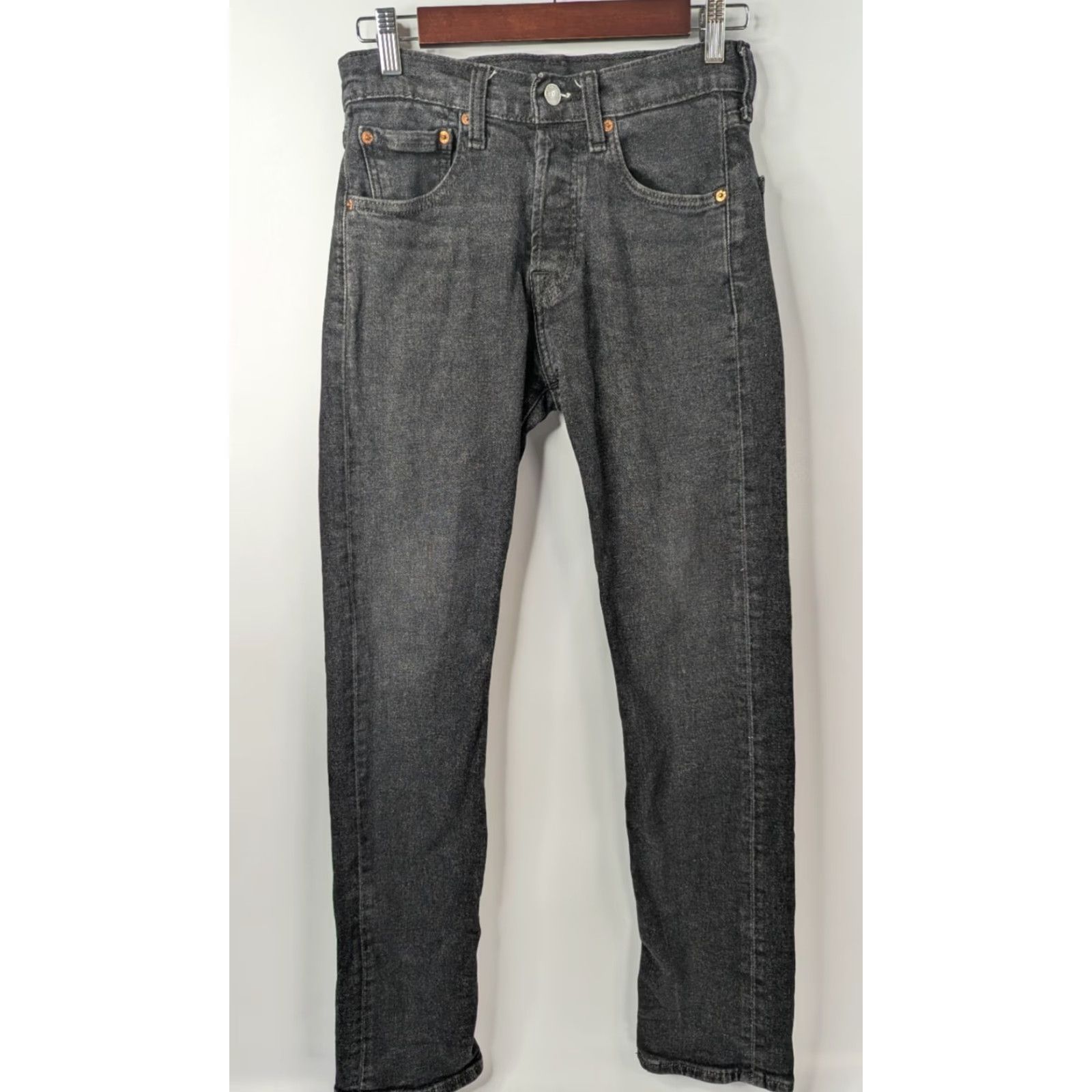 Levi's VINTAGE Levi's 501 Jeans Mens 28x32 Straight Regular Button Fly Black Denim Size US 28 / EU 44 - 2 Thumbnail